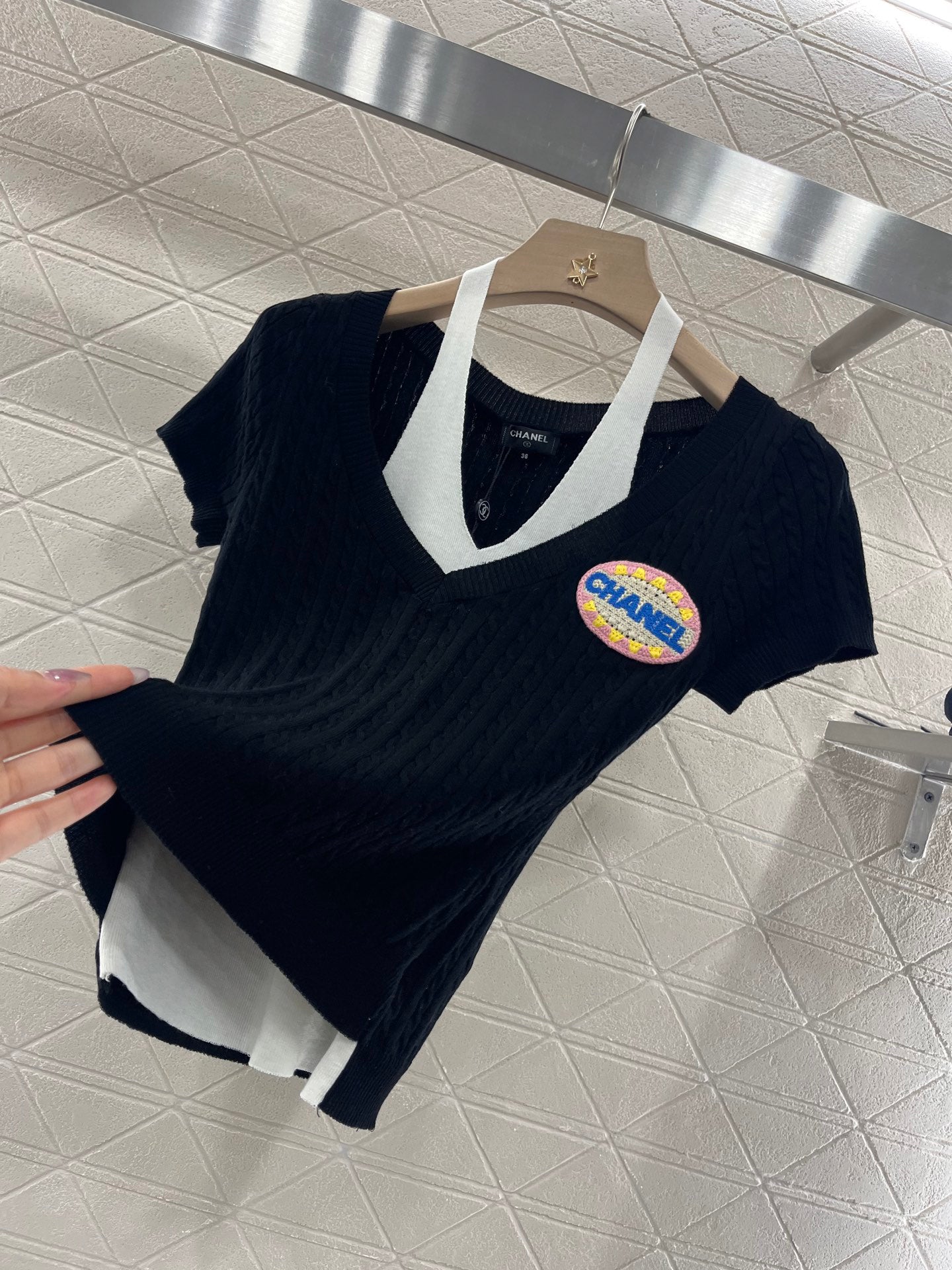 25ss Halter neck panelled knit top
