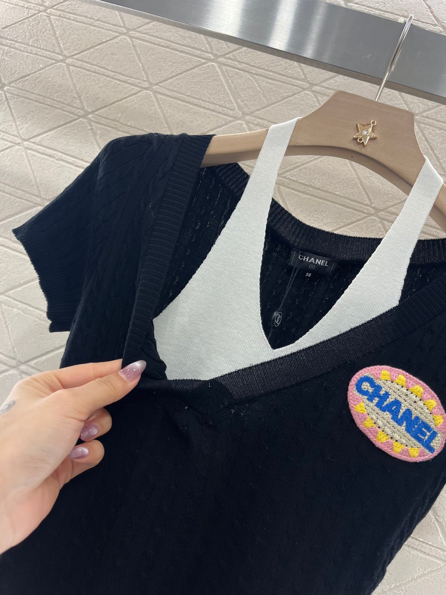 25ss Halter neck panelled knit top