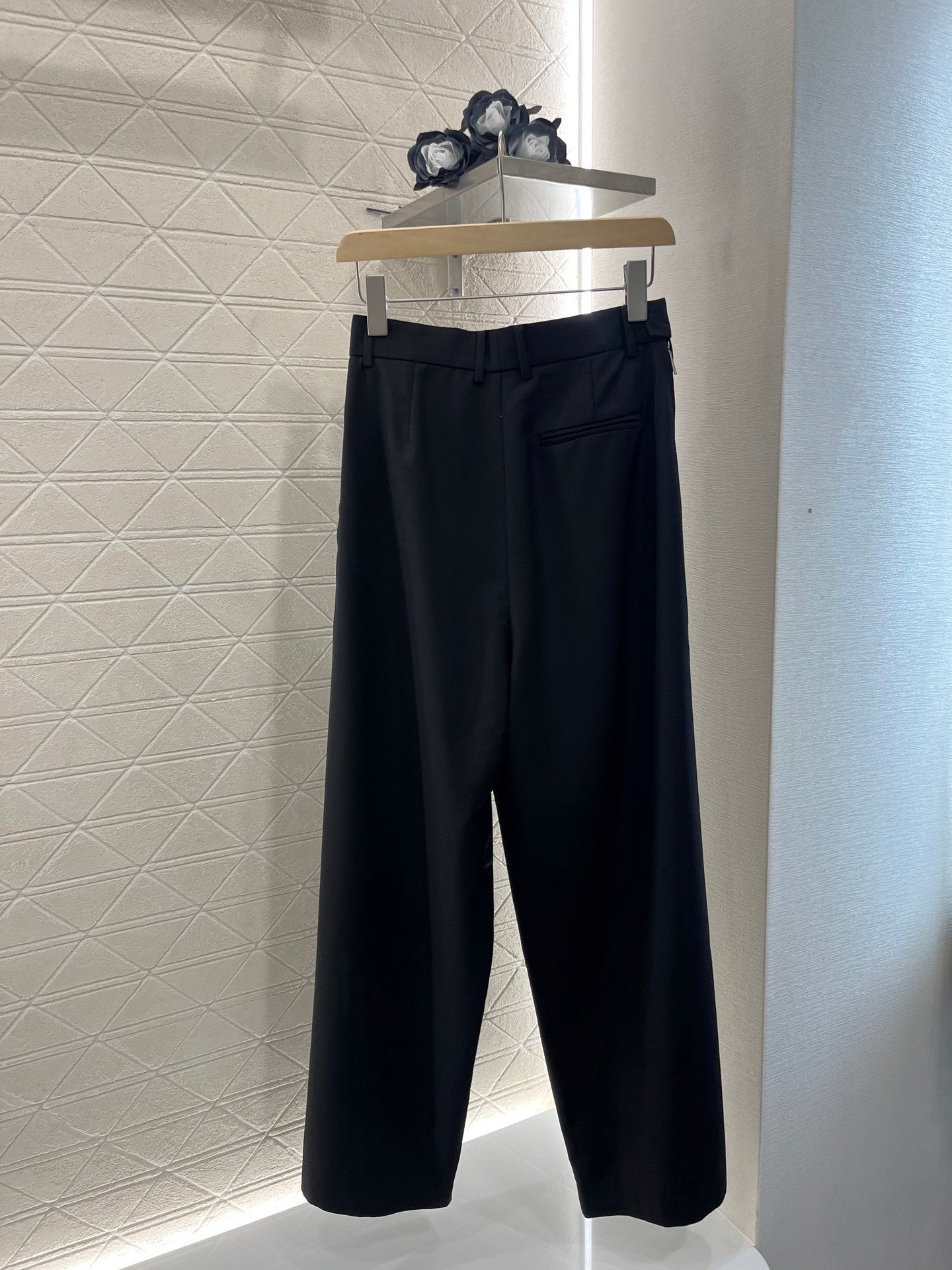 25ss leather label pleated trendy trousers