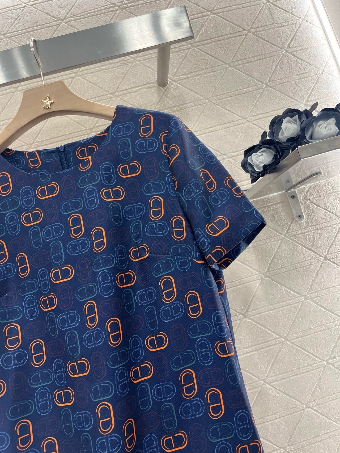 25SS new round neck short sleeve dress