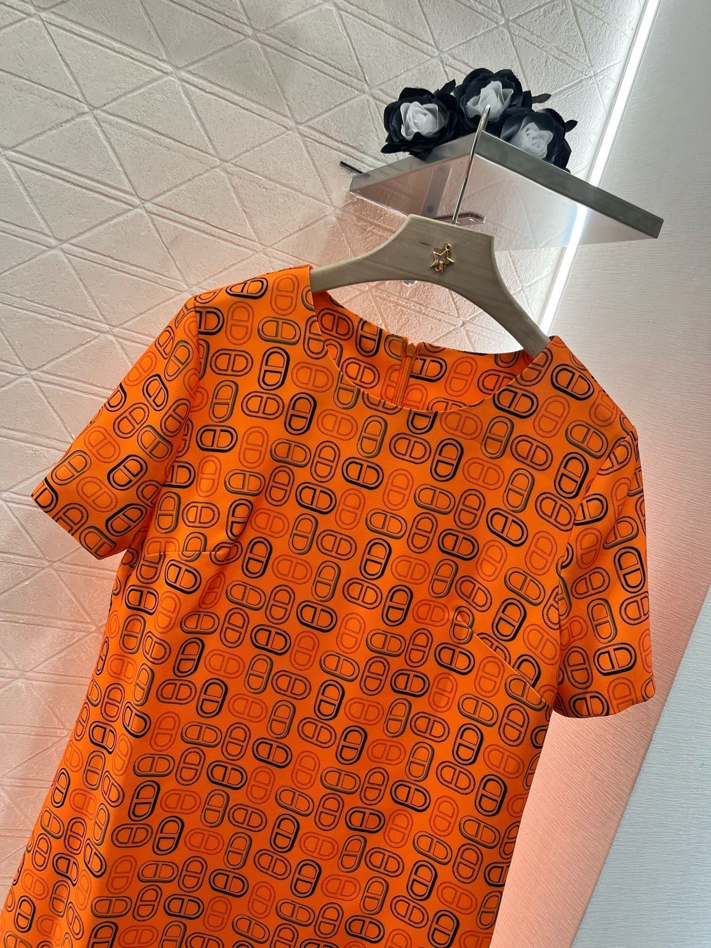25SS new round neck short sleeve dress