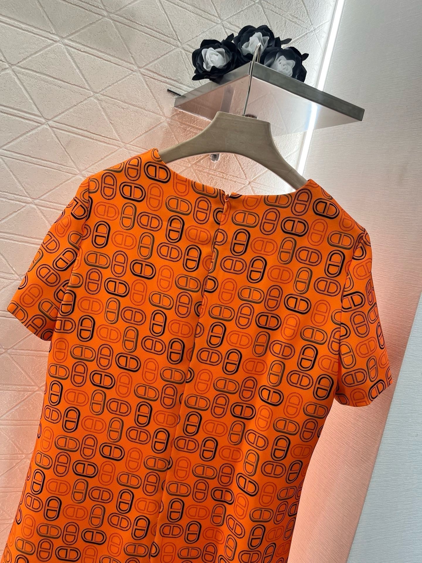 25SS new round neck short sleeve dress