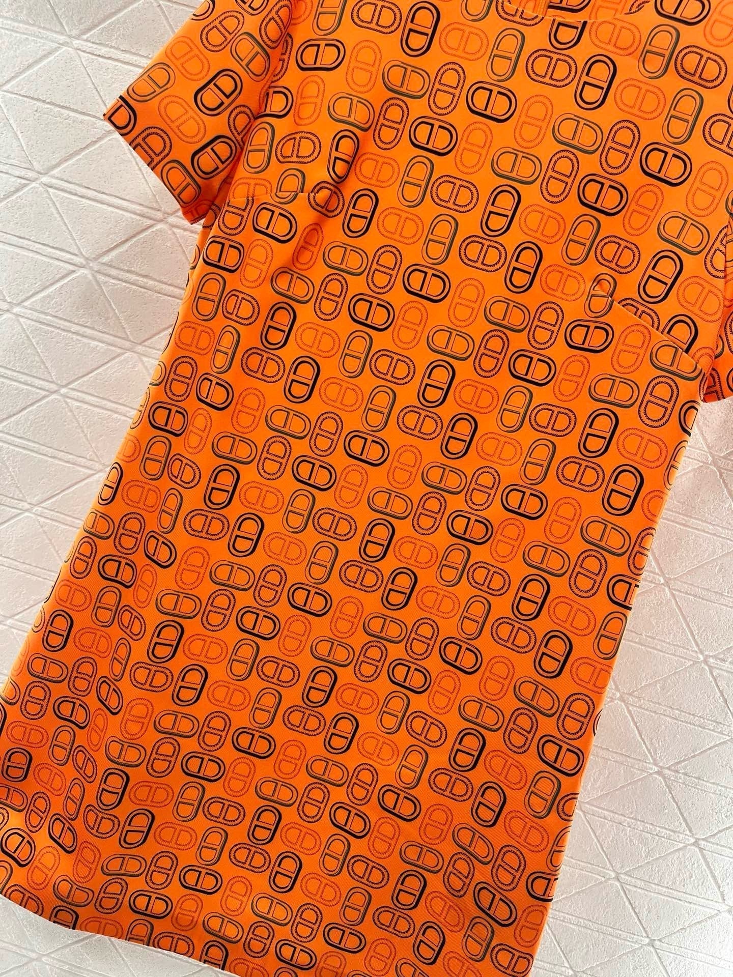 25SS new round neck short sleeve dress
