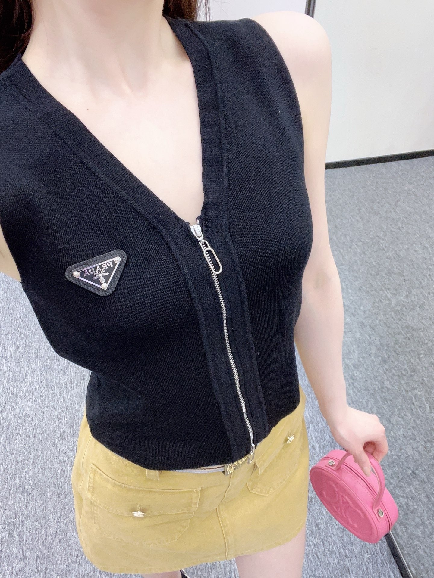 25SS New Arrival Zipper Knit Vest