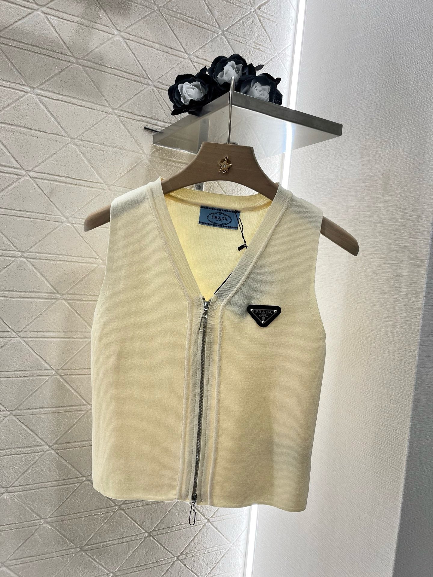 25SS New Arrival Zipper Knit Vest