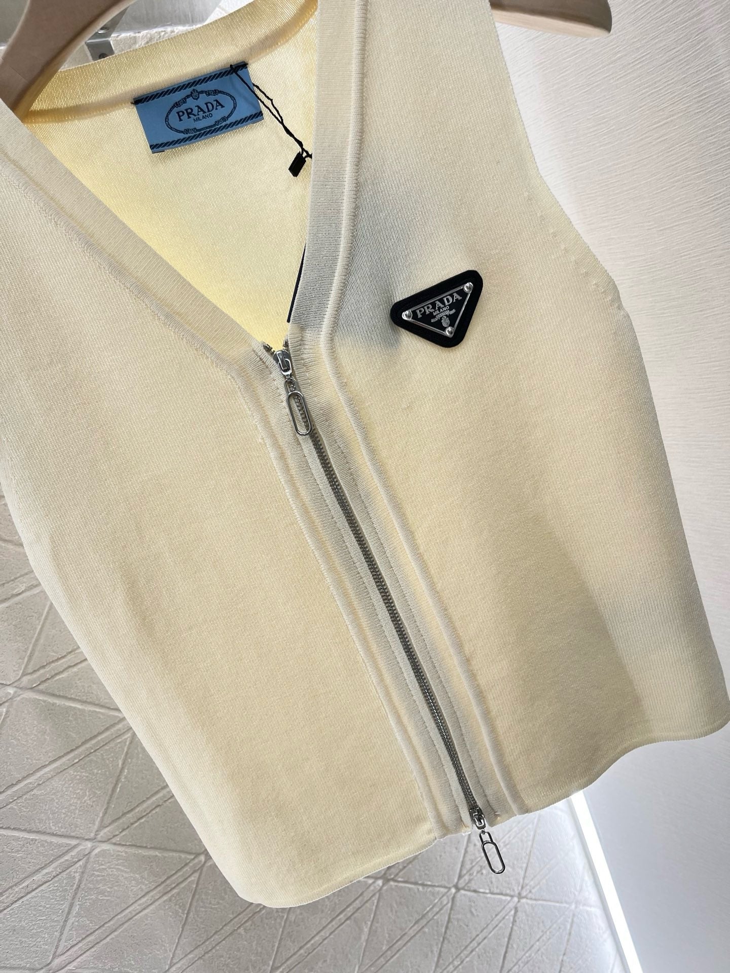 25SS New Arrival Zipper Knit Vest