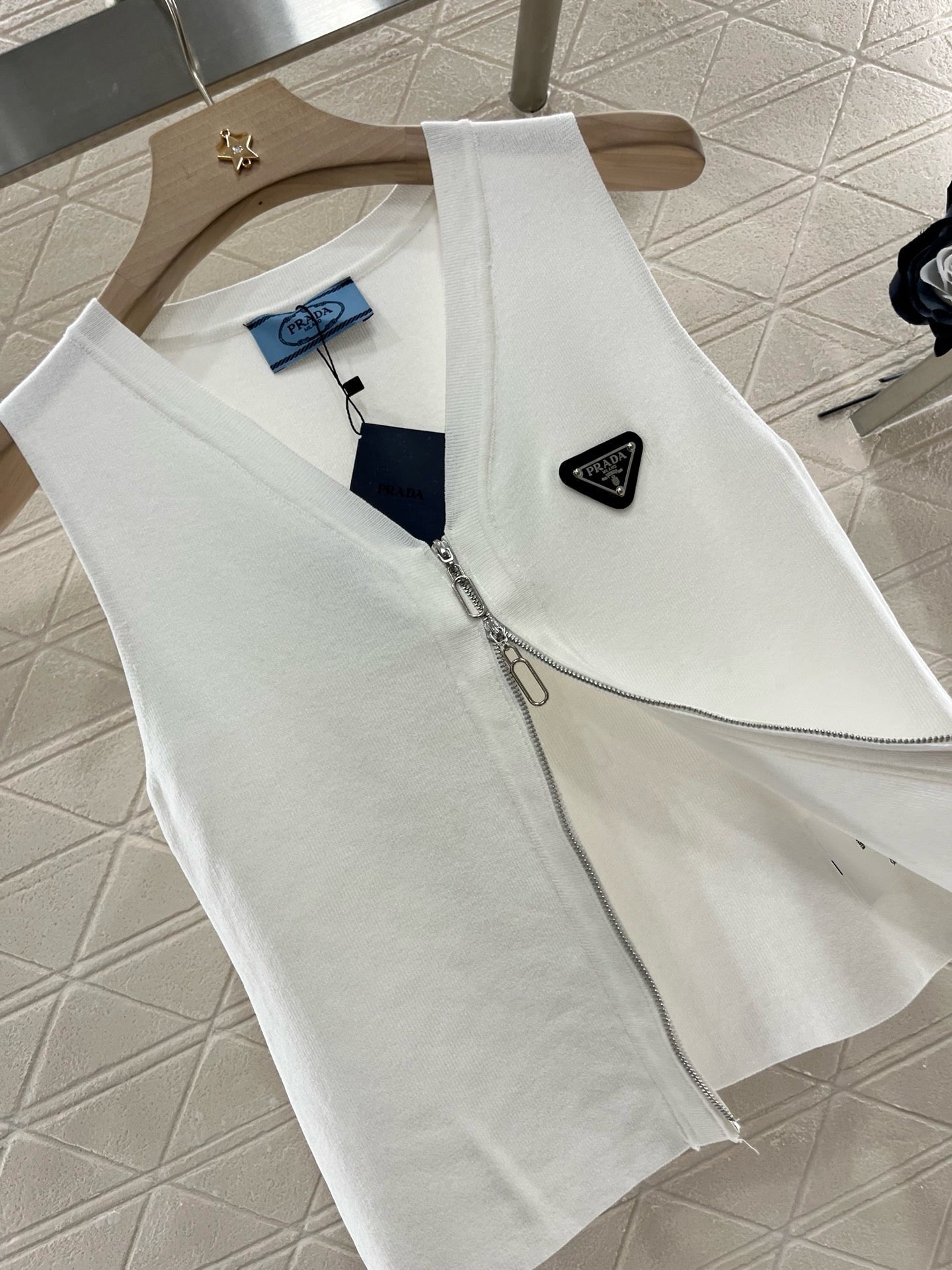 25SS New Arrival Zipper Knit Vest