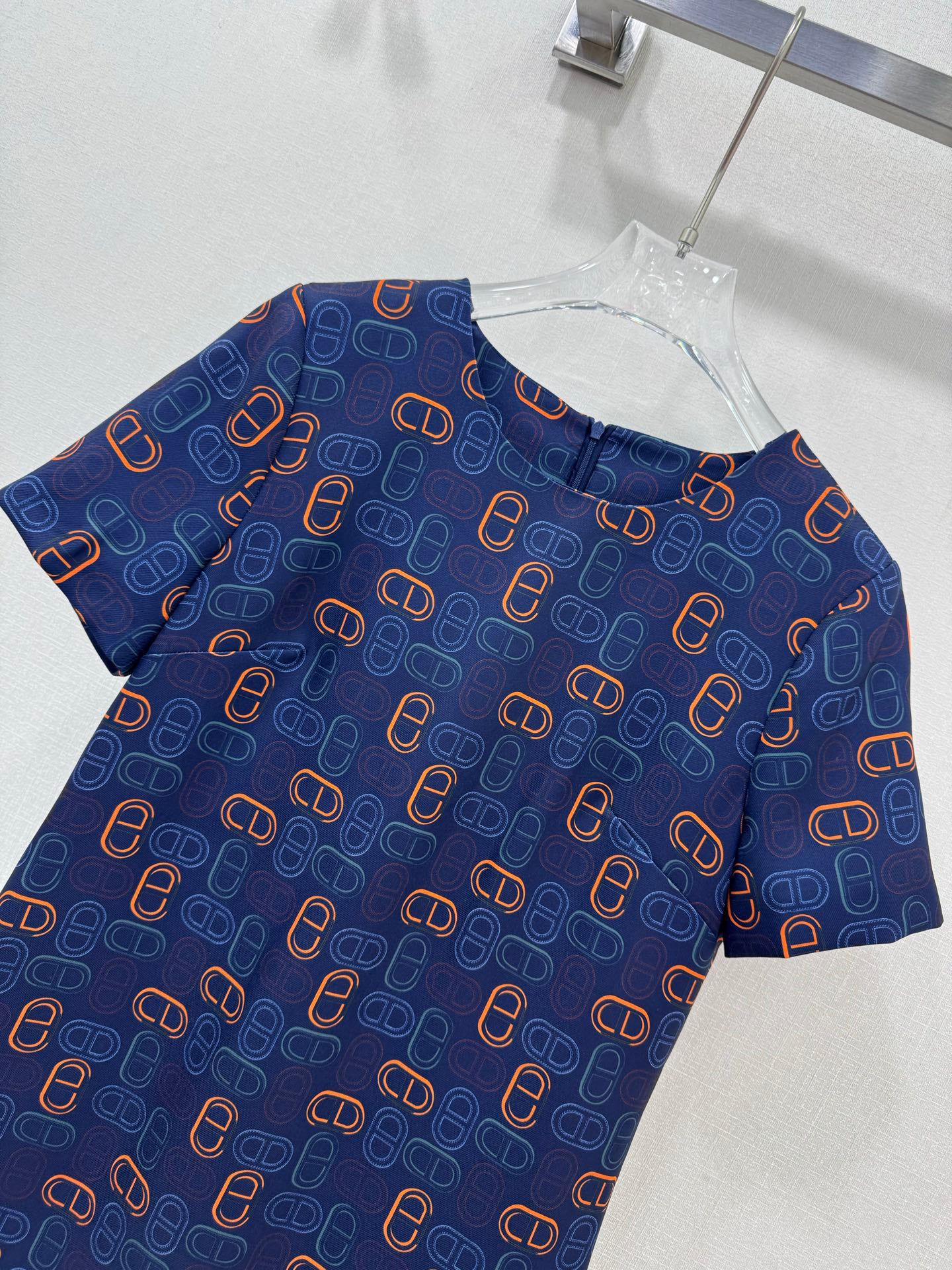 H 25 Printed Short Sleeve Dress