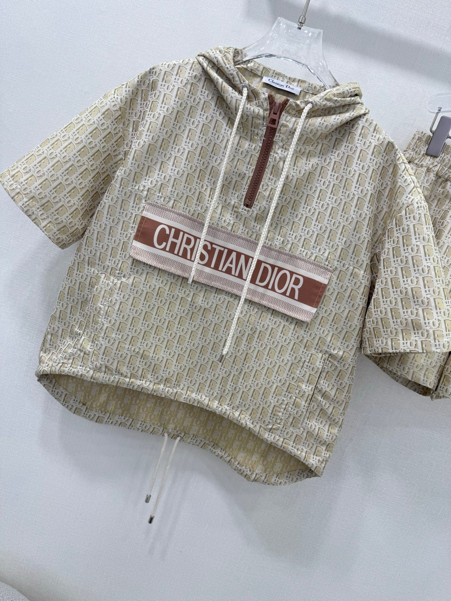 D 25 New summer jacquard jacket + shorts