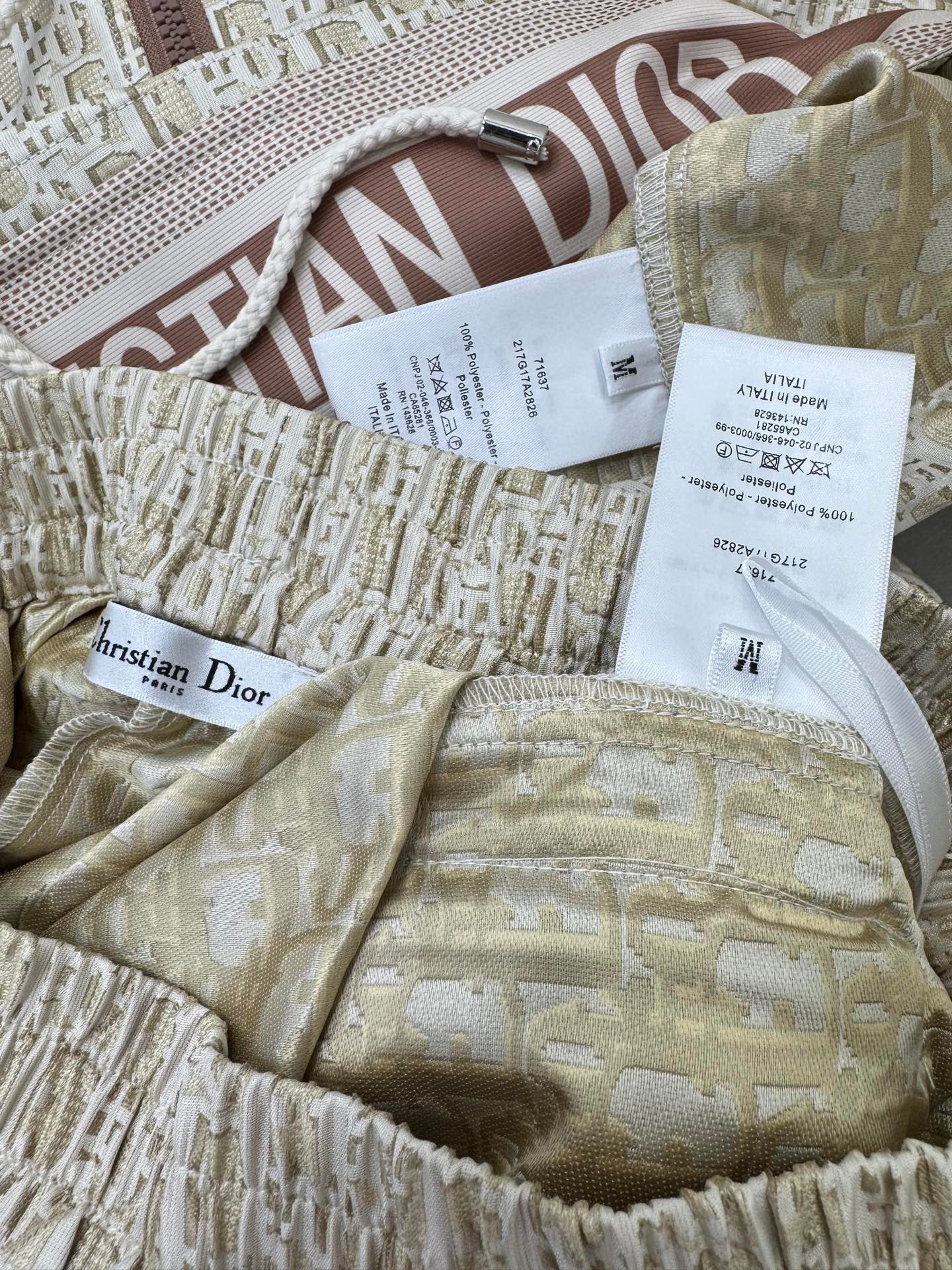 D 25 New summer jacquard jacket + shorts