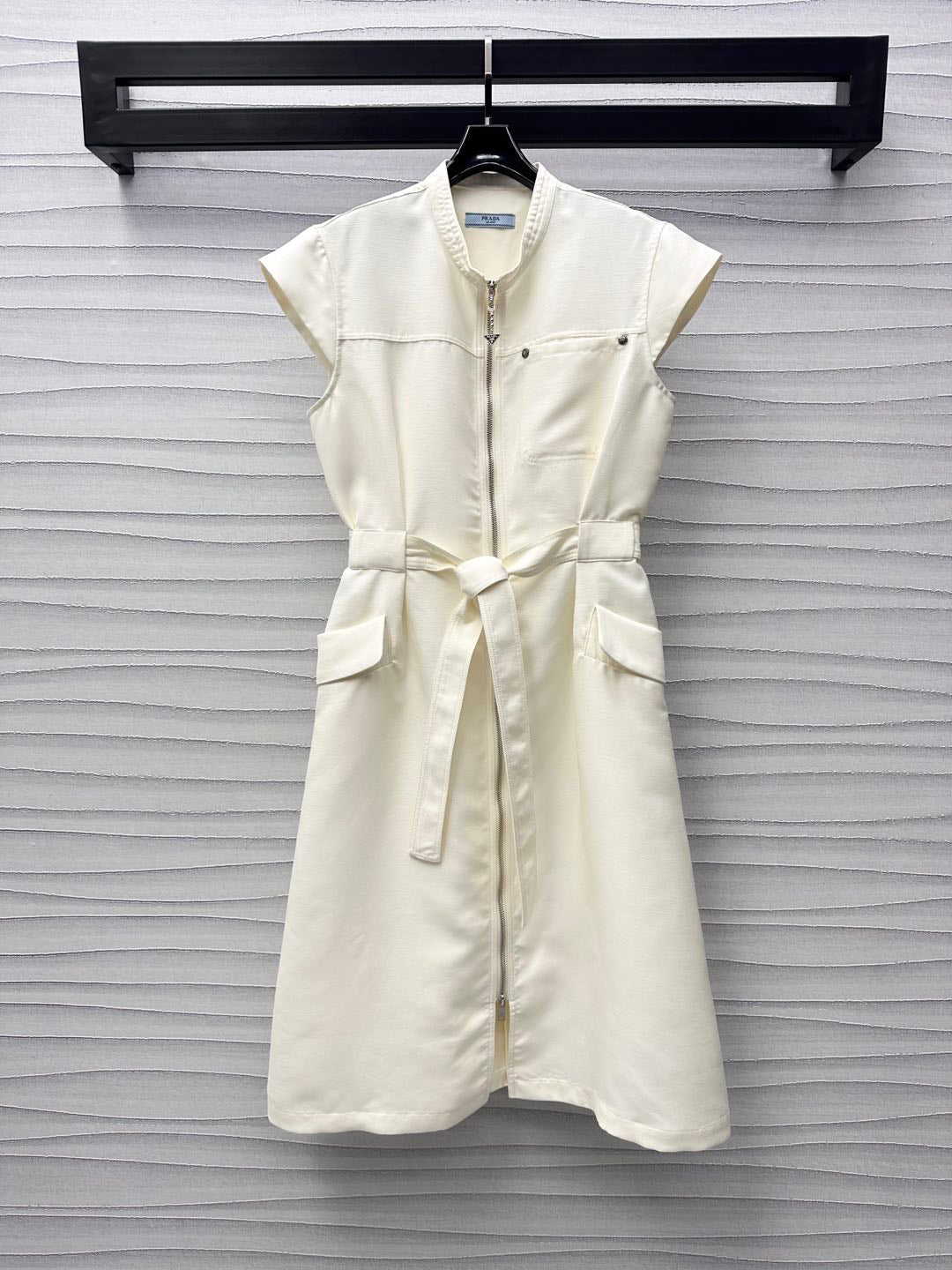 P 25 Workwear Sleeveless Dress