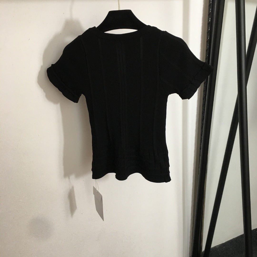 Slim Fit V-Neck Short Sleeve Knit Top