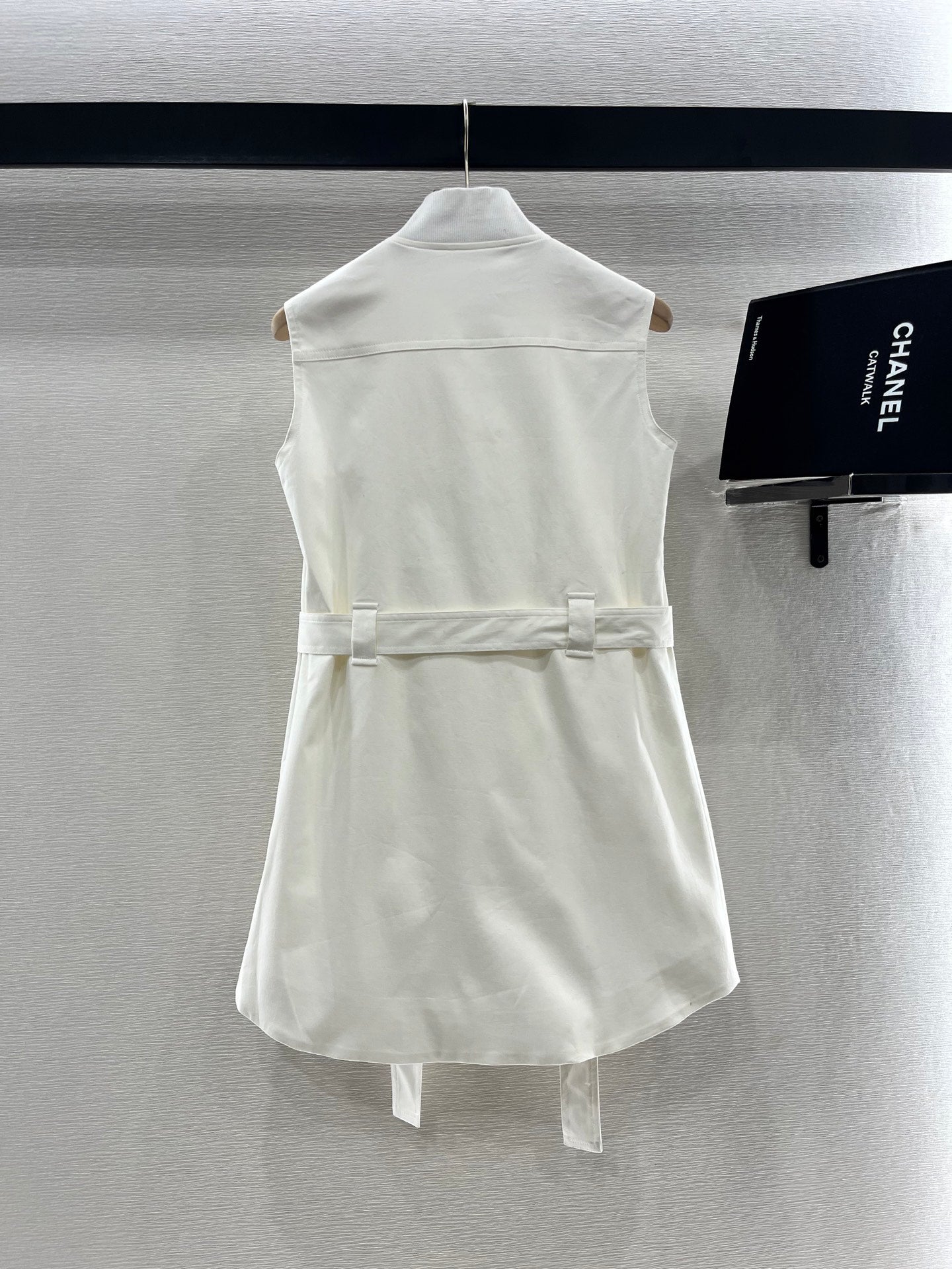 H 25 Zipper Belt Dress