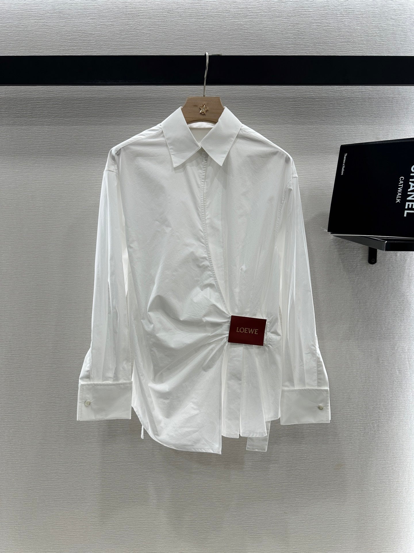 L 25 Irregular Leather Tag Shirt