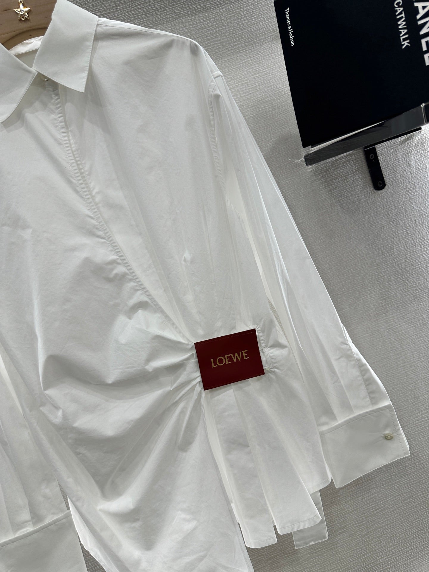 L 25 Irregular Leather Tag Shirt