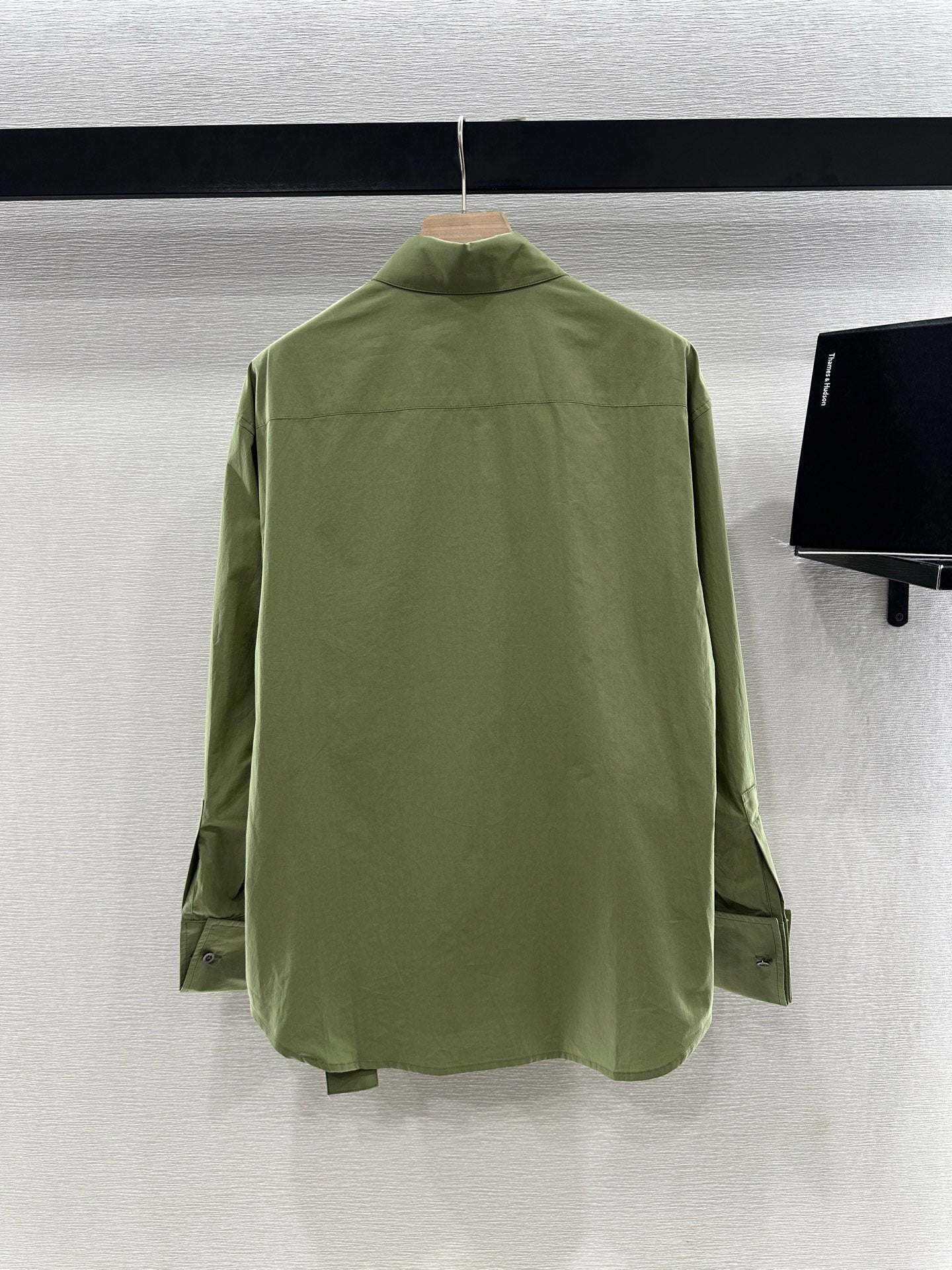 L 25 Irregular Leather Tag Shirt