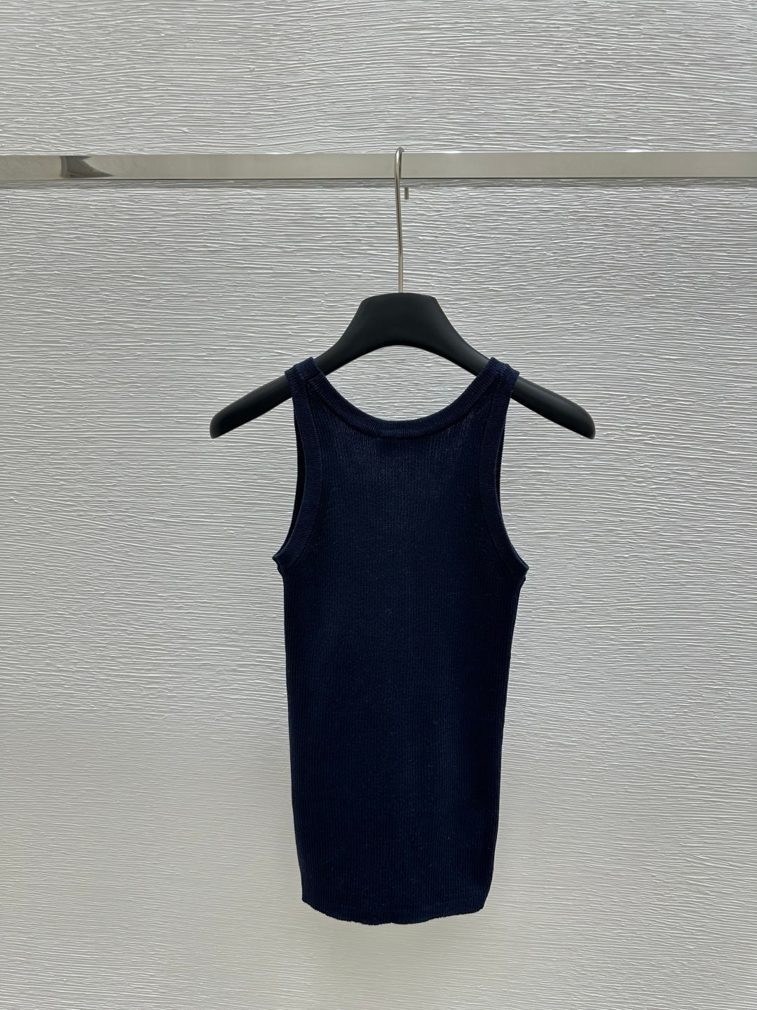 25ss Large round neck contrasting pattern knitted vest