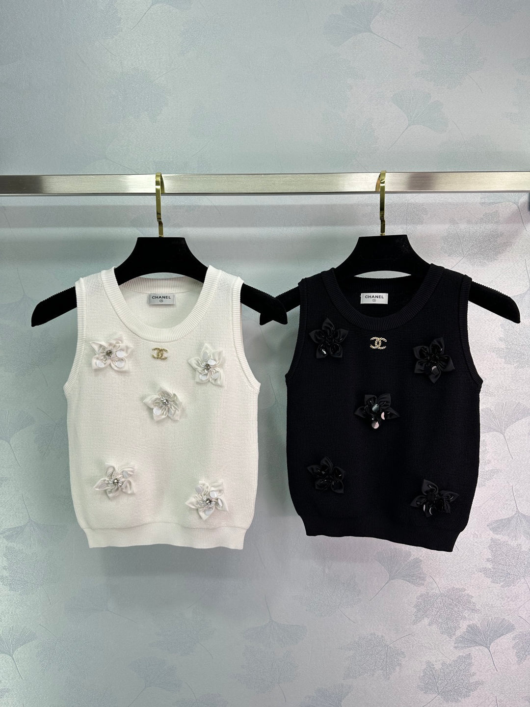 25ss 3D camellia embellishment vest