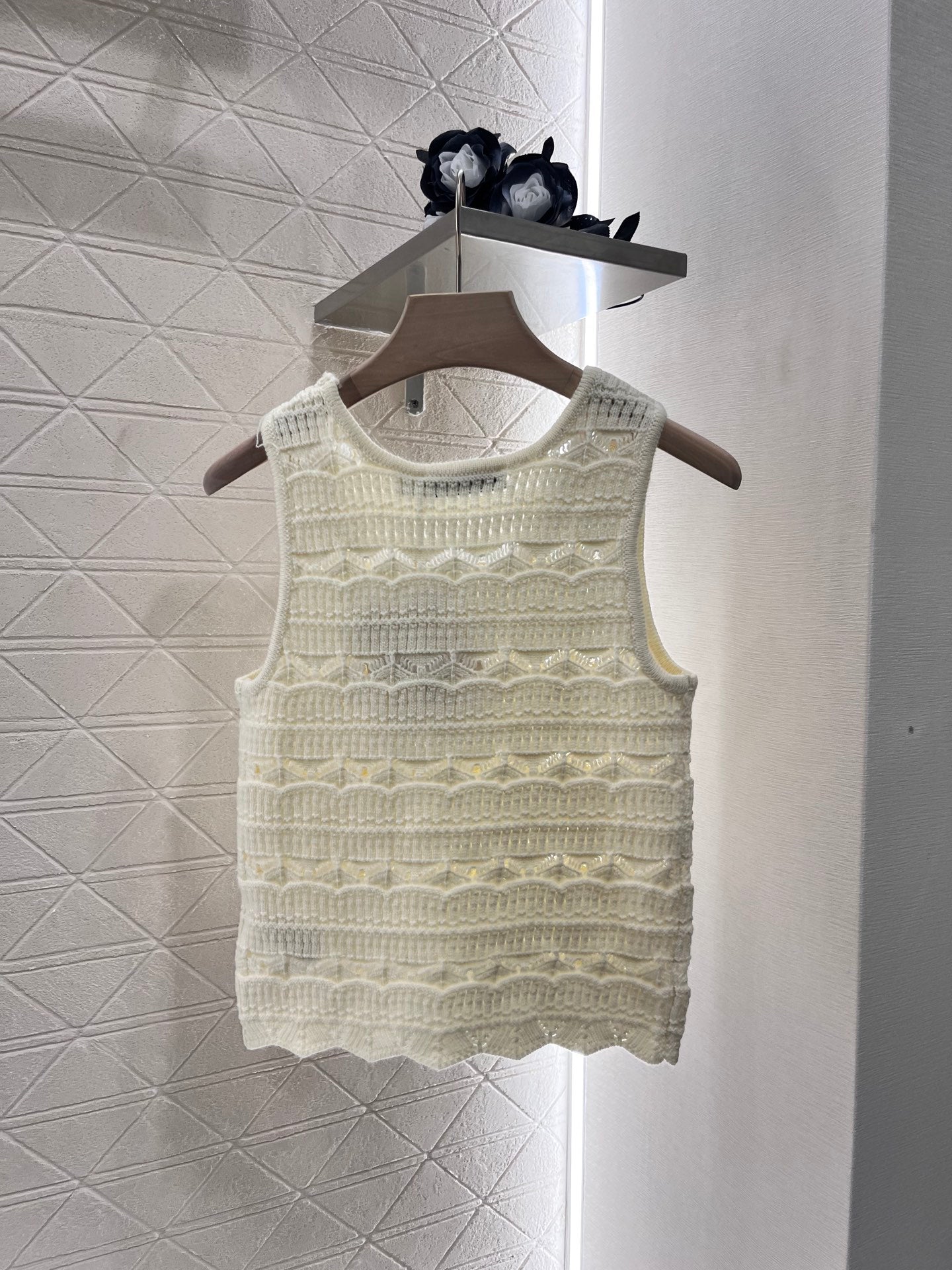 25ss Hollow knit vest