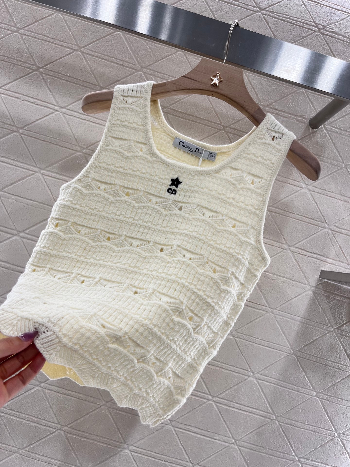 25ss Hollow knit vest