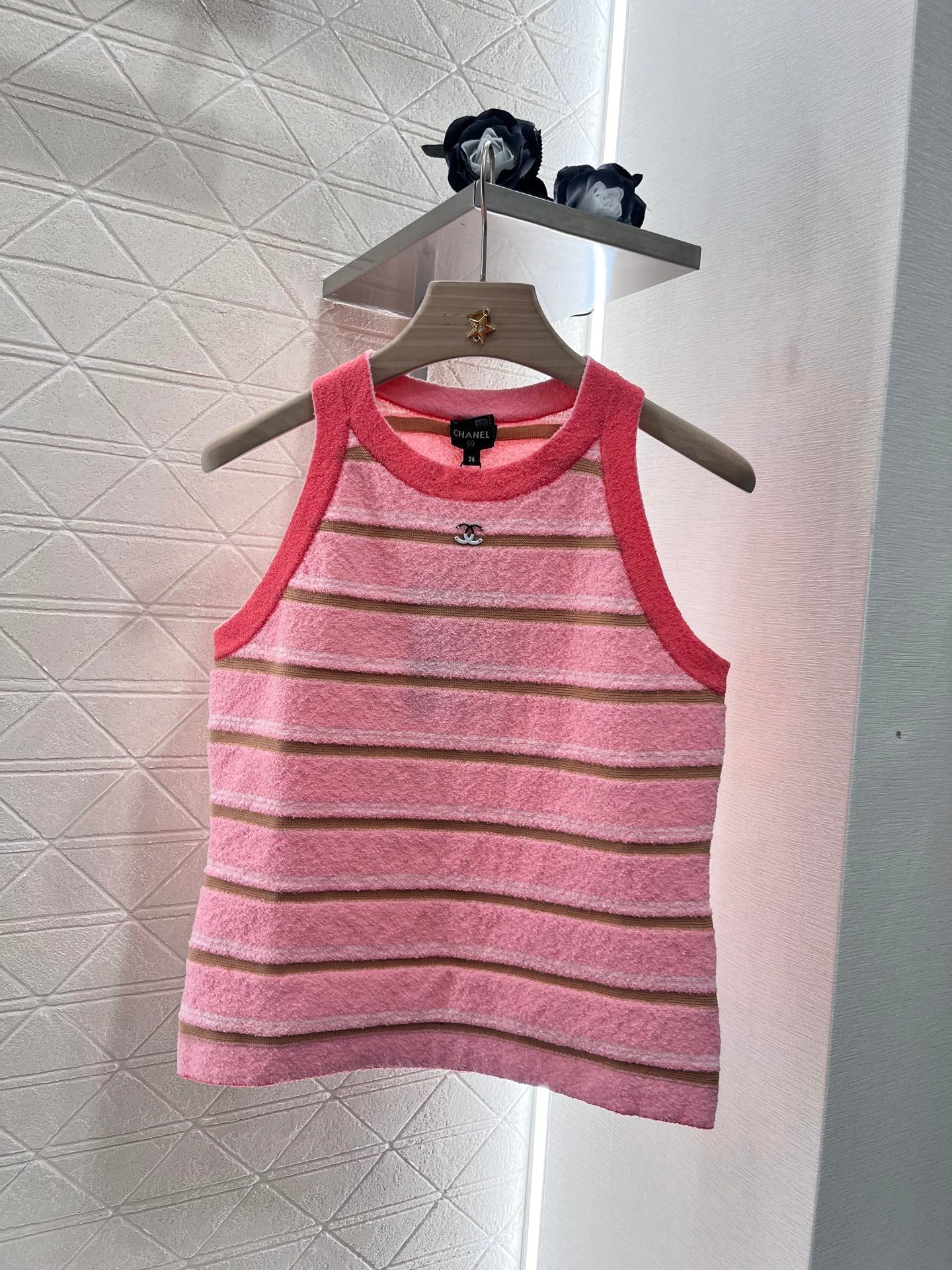25ss Knitted striped vest