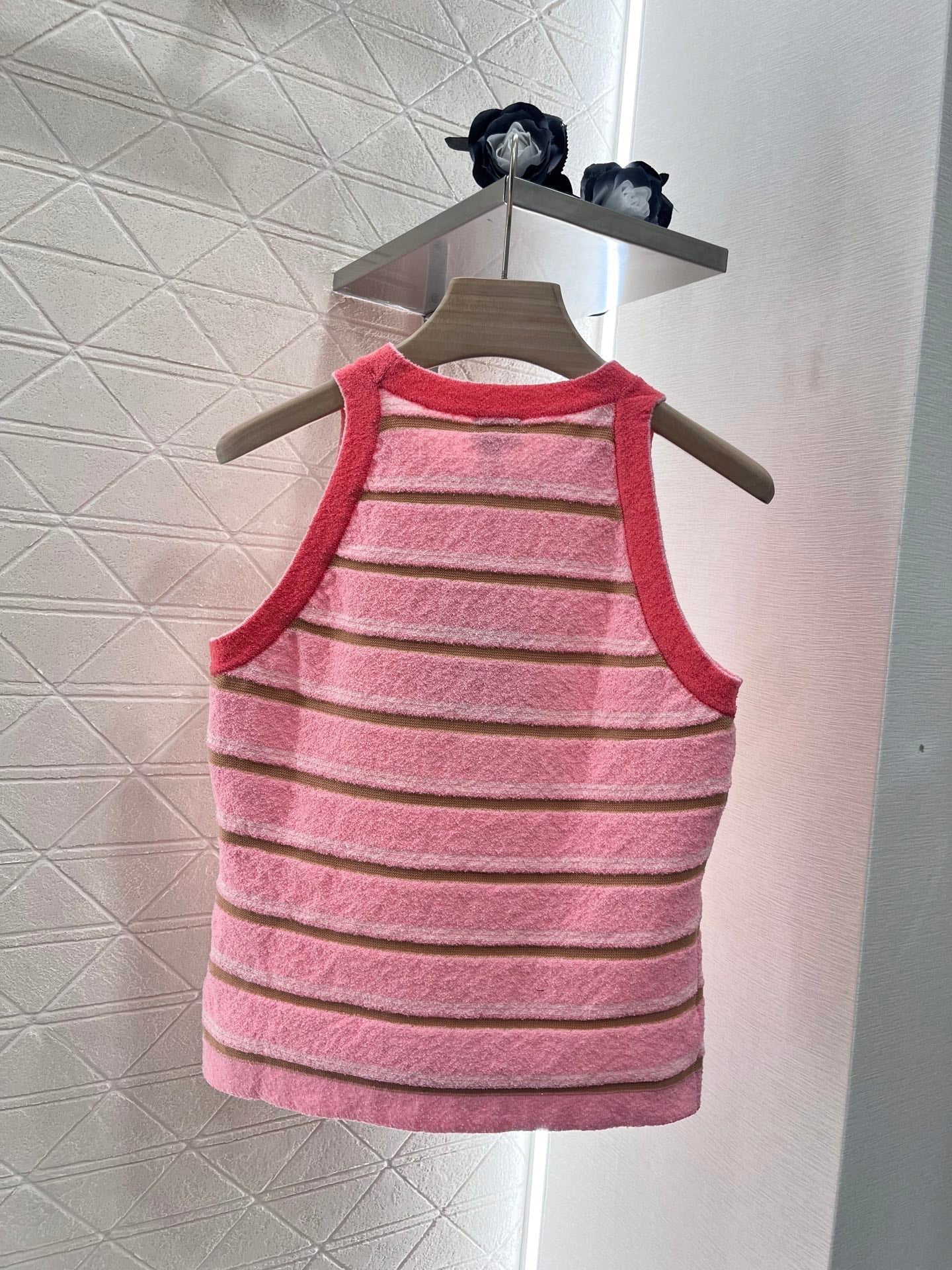 25ss Knitted striped vest