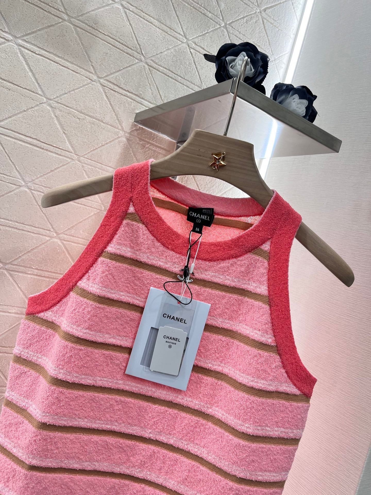 25ss Knitted striped vest