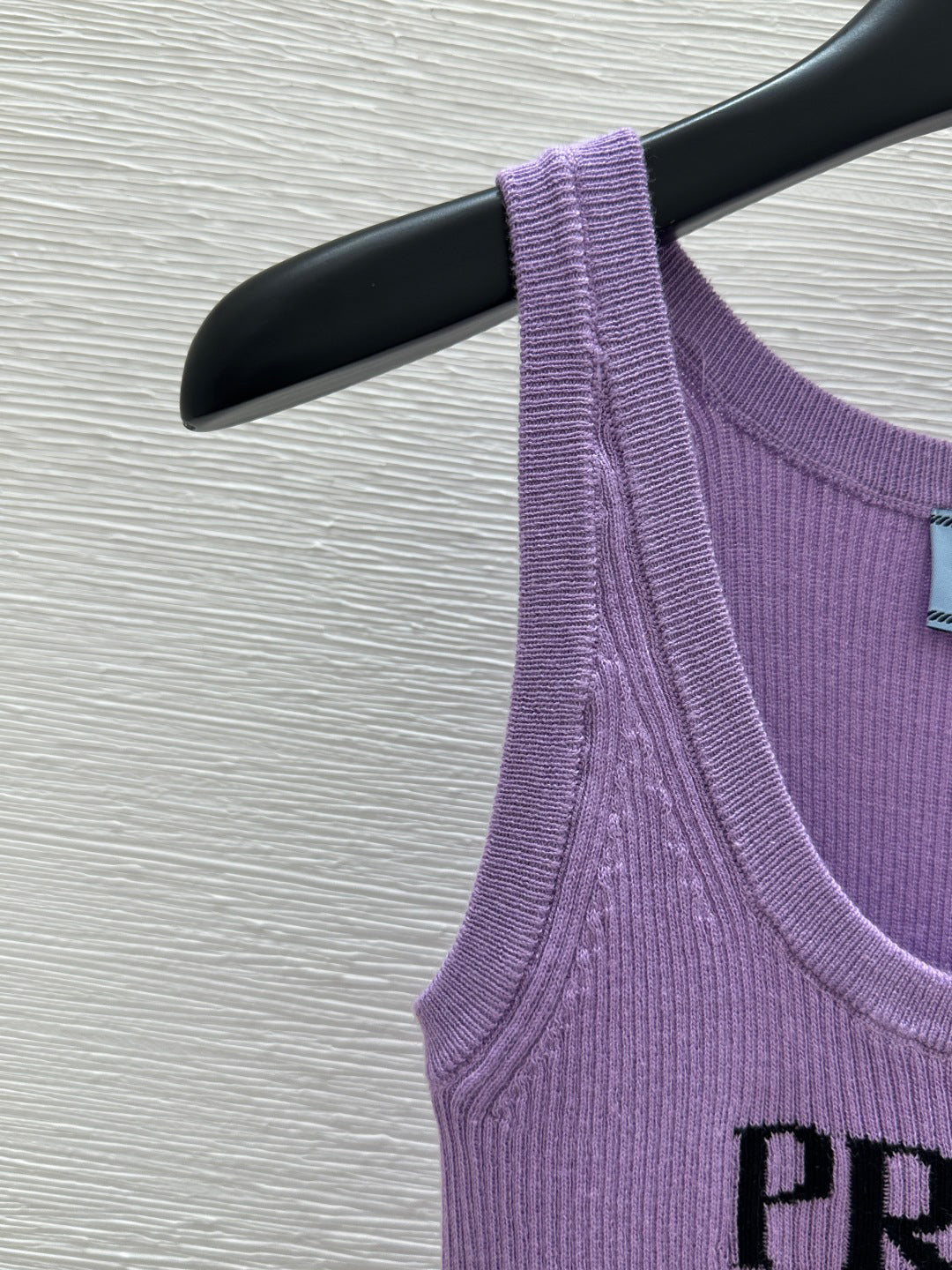 25ss Round neck color blocked letter knitted vest