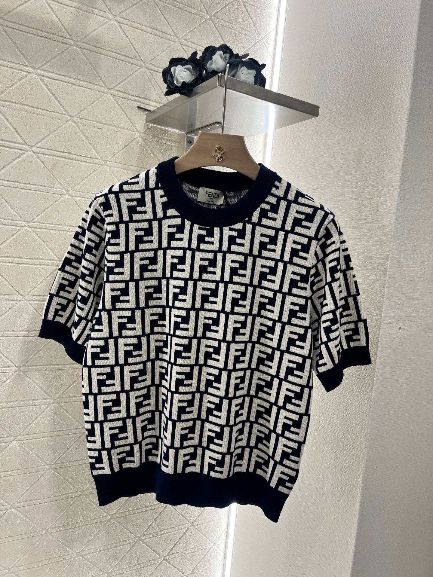 25 New Round Neck Jacquard Knitted Short Sleeves
