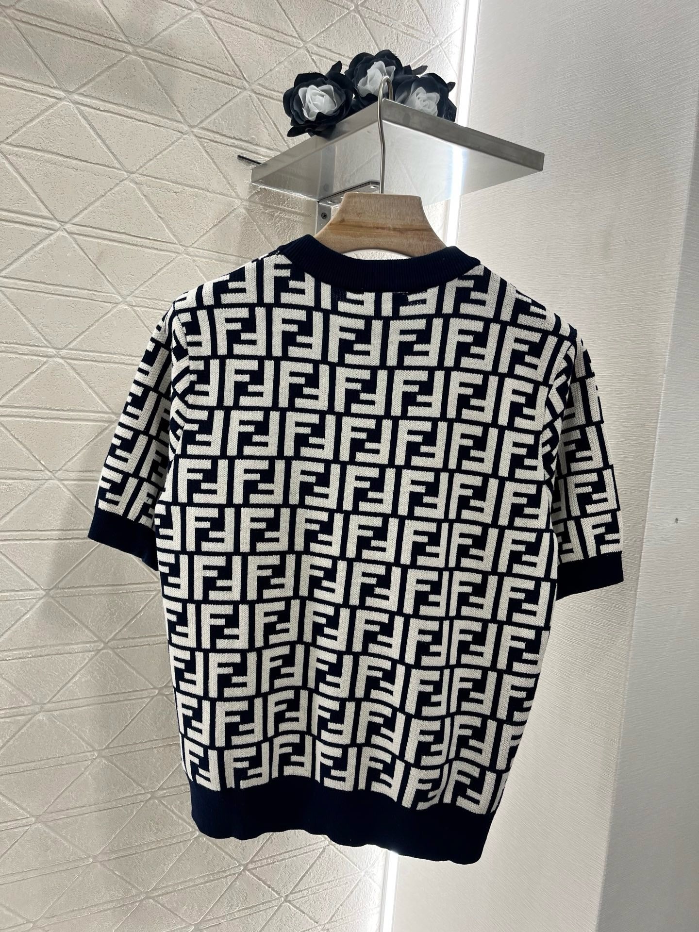 25 New Round Neck Jacquard Knitted Short Sleeves