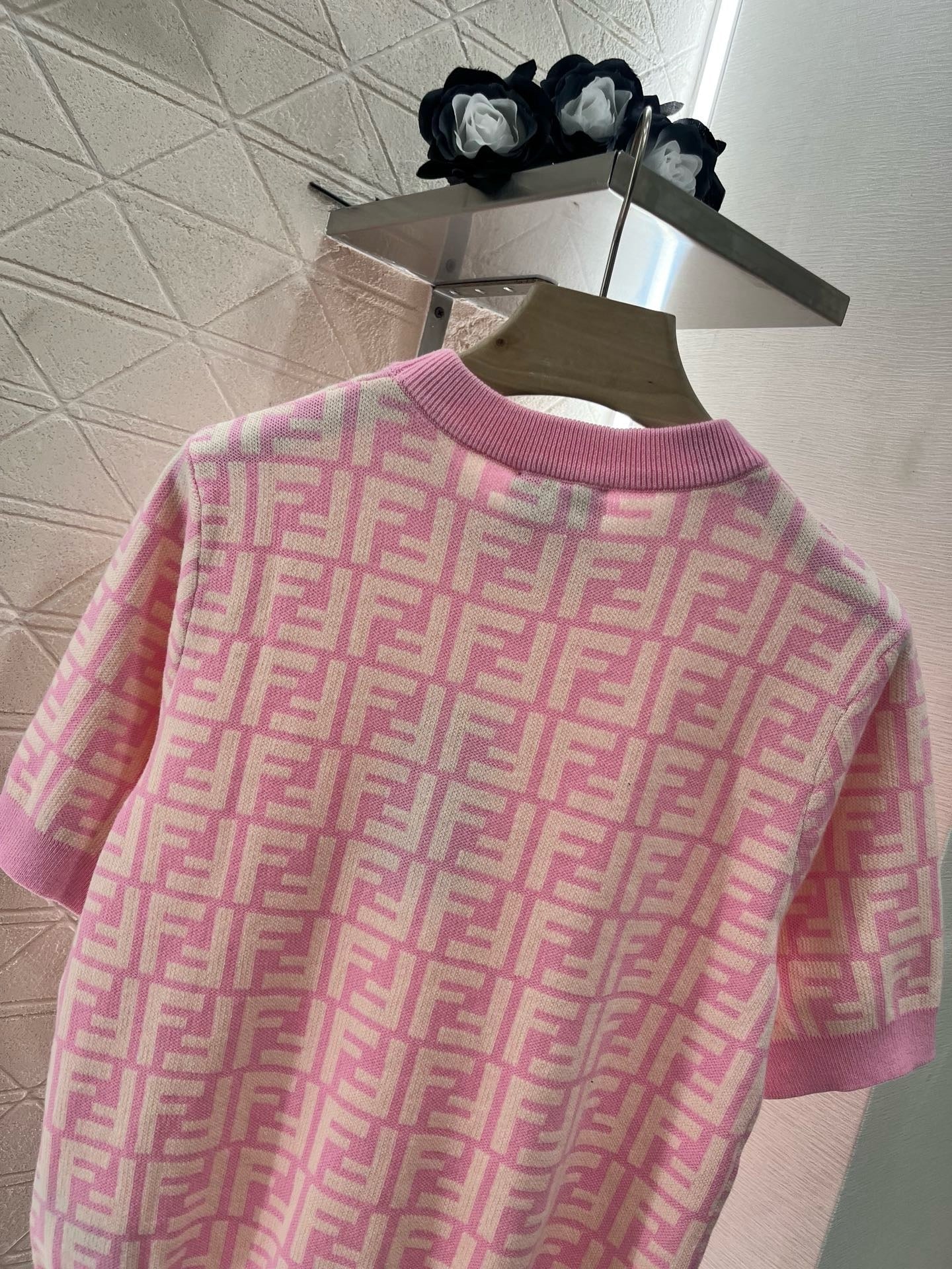 25 New Round Neck Jacquard Knitted Short Sleeves