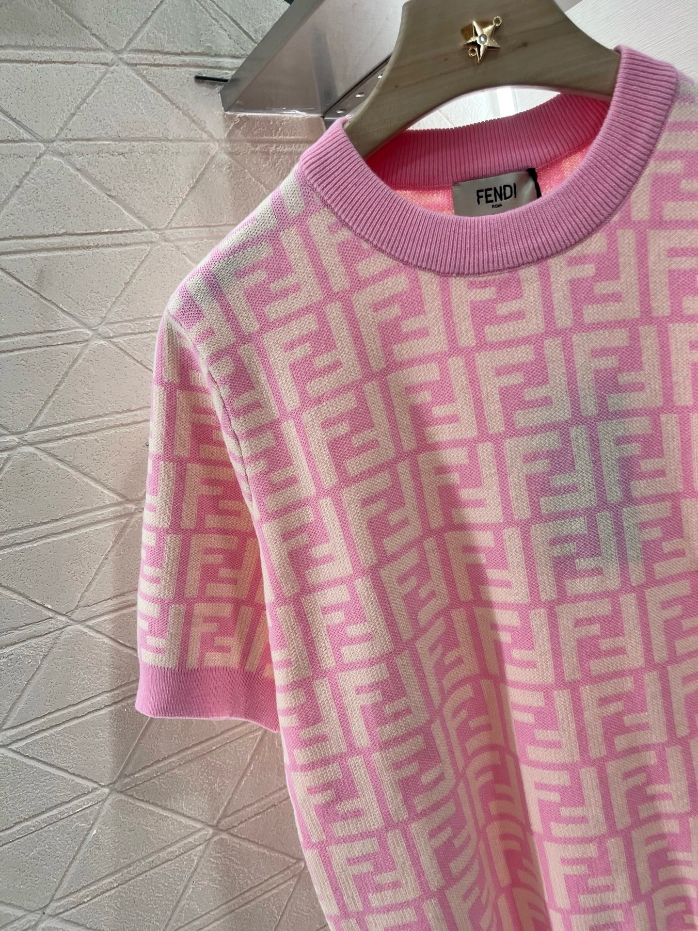 25 New Round Neck Jacquard Knitted Short Sleeves