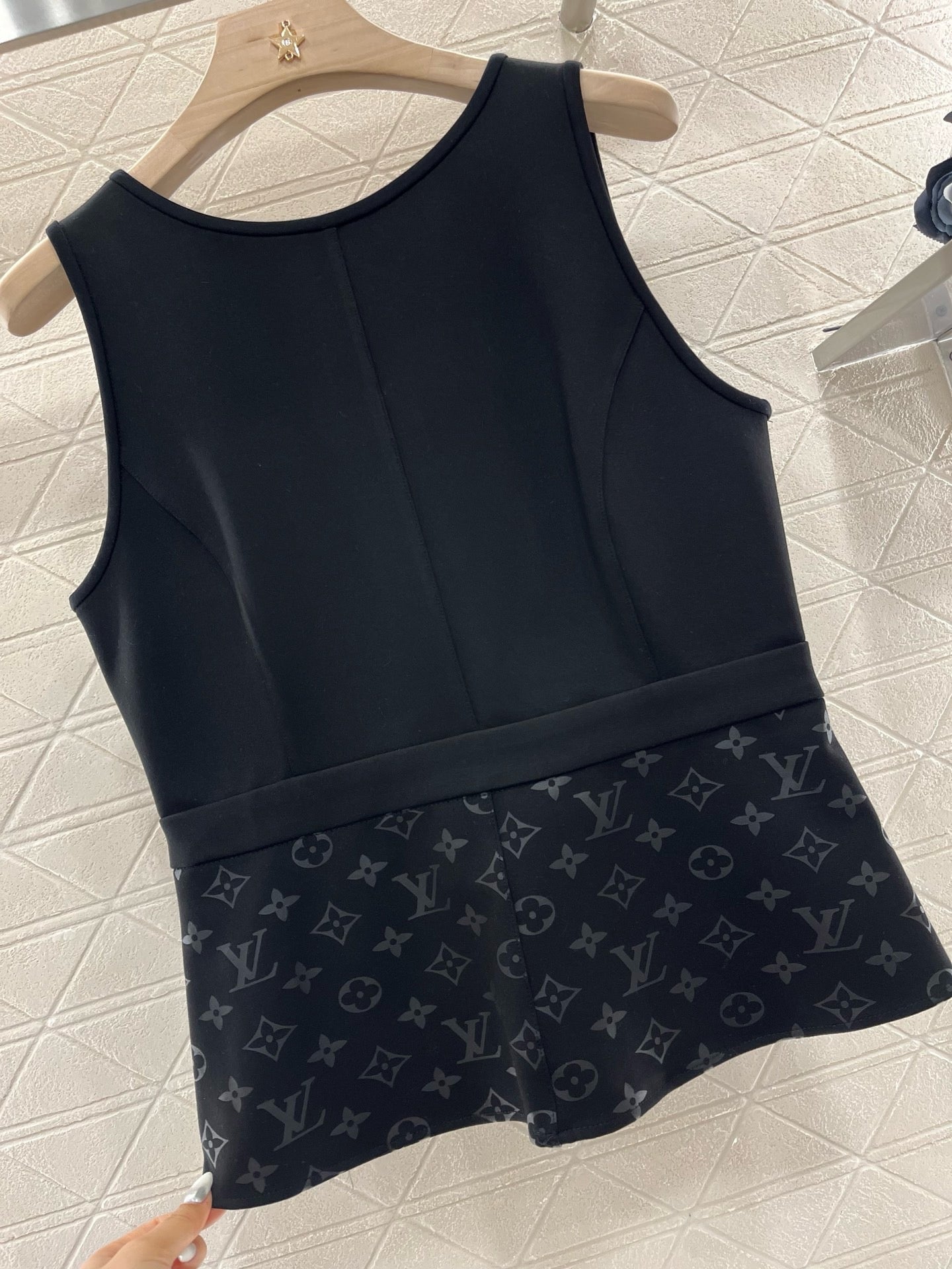 25SS New Sleeveless Waist Suit Cotton Material