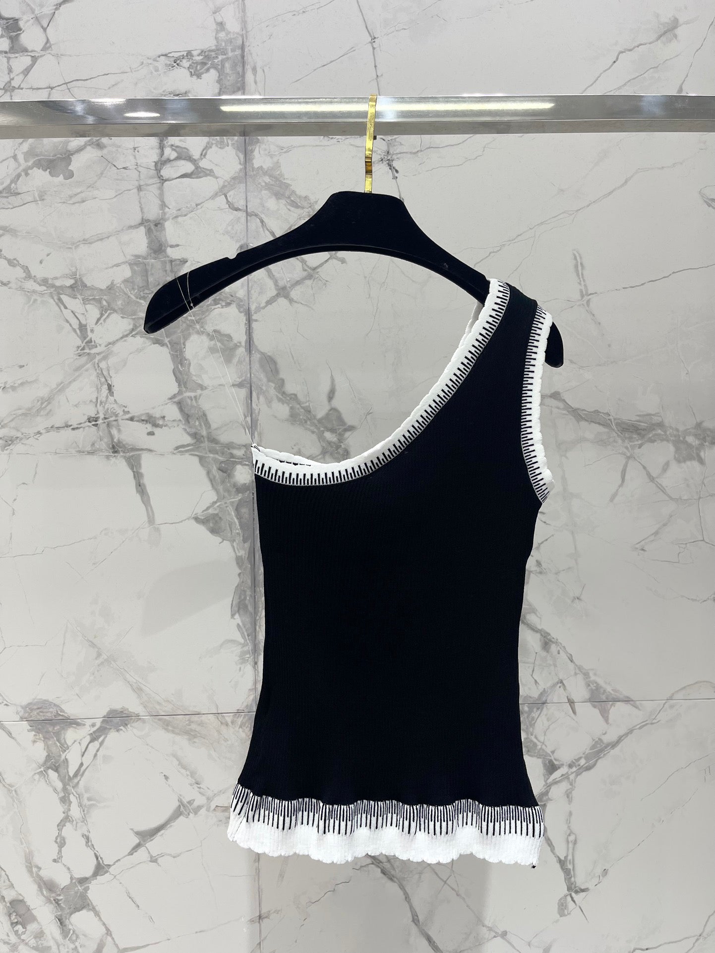 25ss Color blocked diagonal shoulder sleeveless ice silk knit