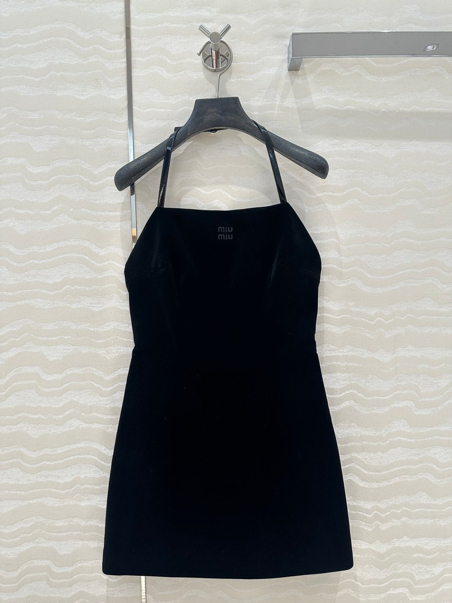25SS Velvet layered Tian Cai temperament strapless backless skirt