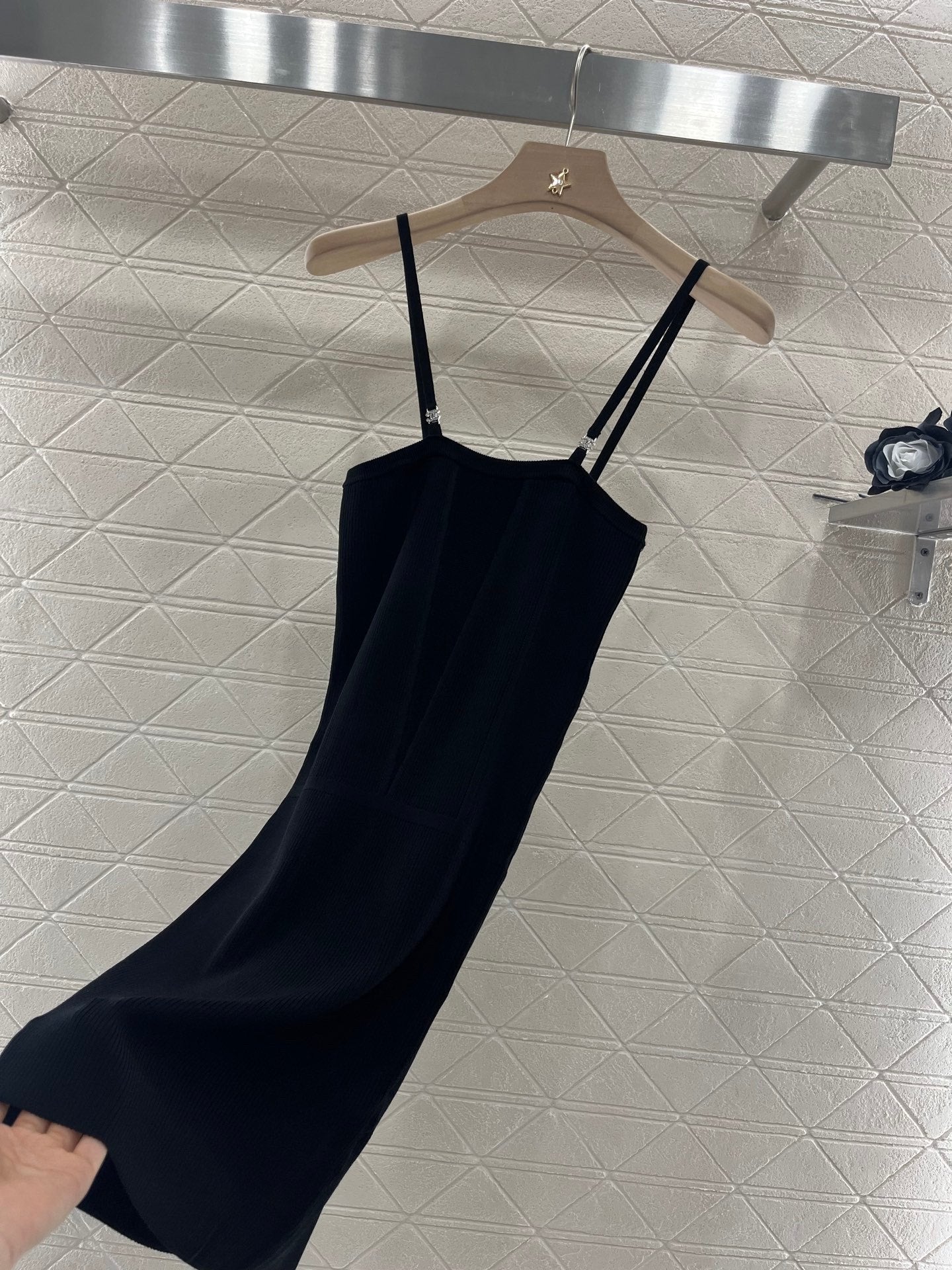2025 new knitted slim-fitting suspender skirt