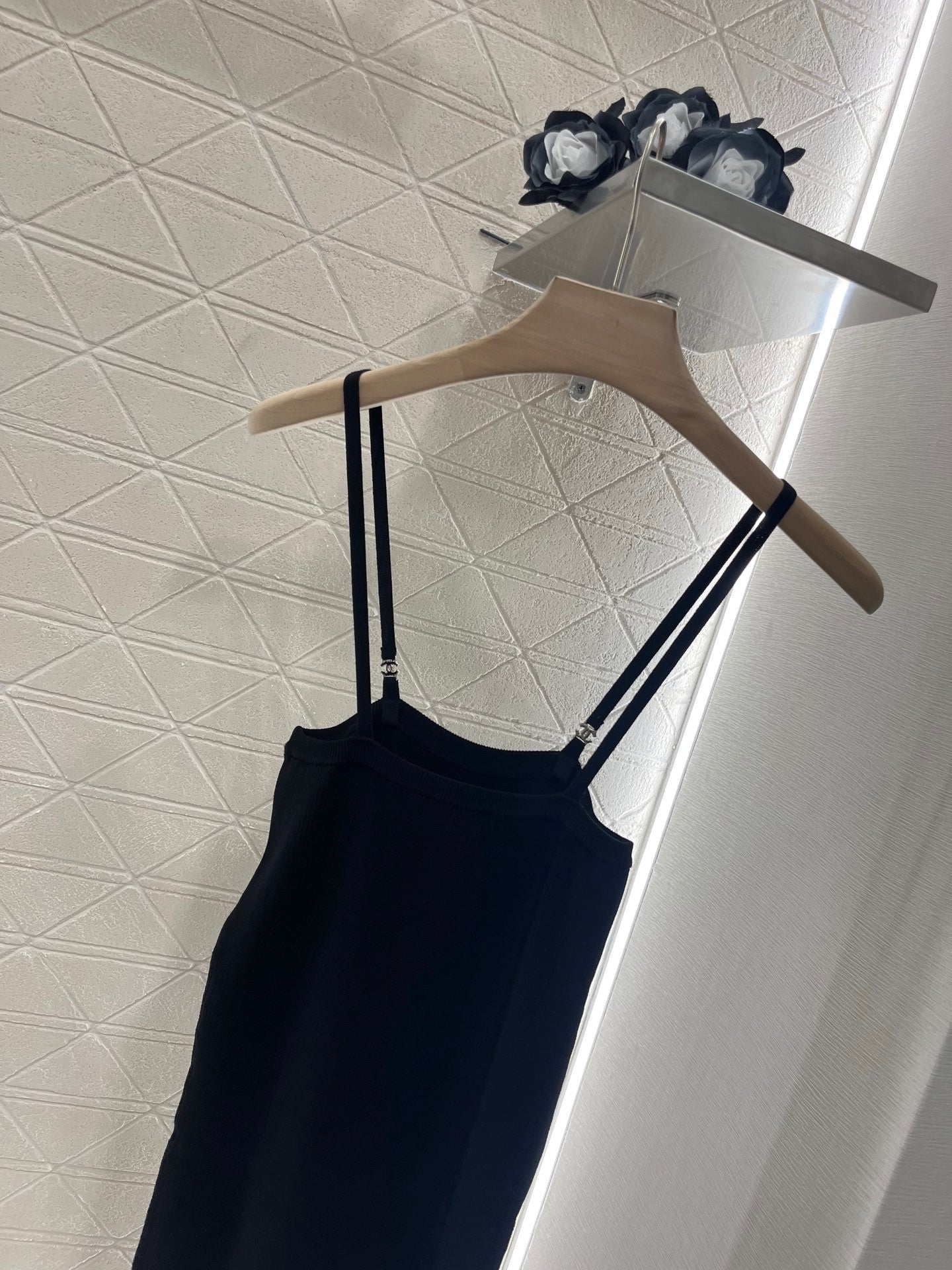 2025 new knitted slim-fitting suspender skirt