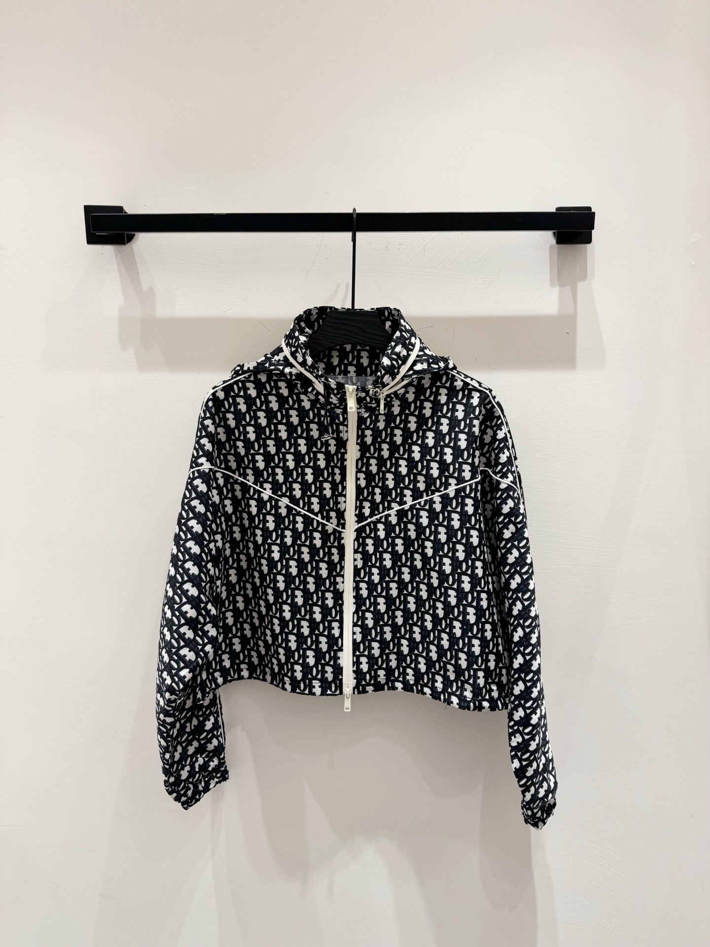 25 new jacquard classic monogram hooded combination