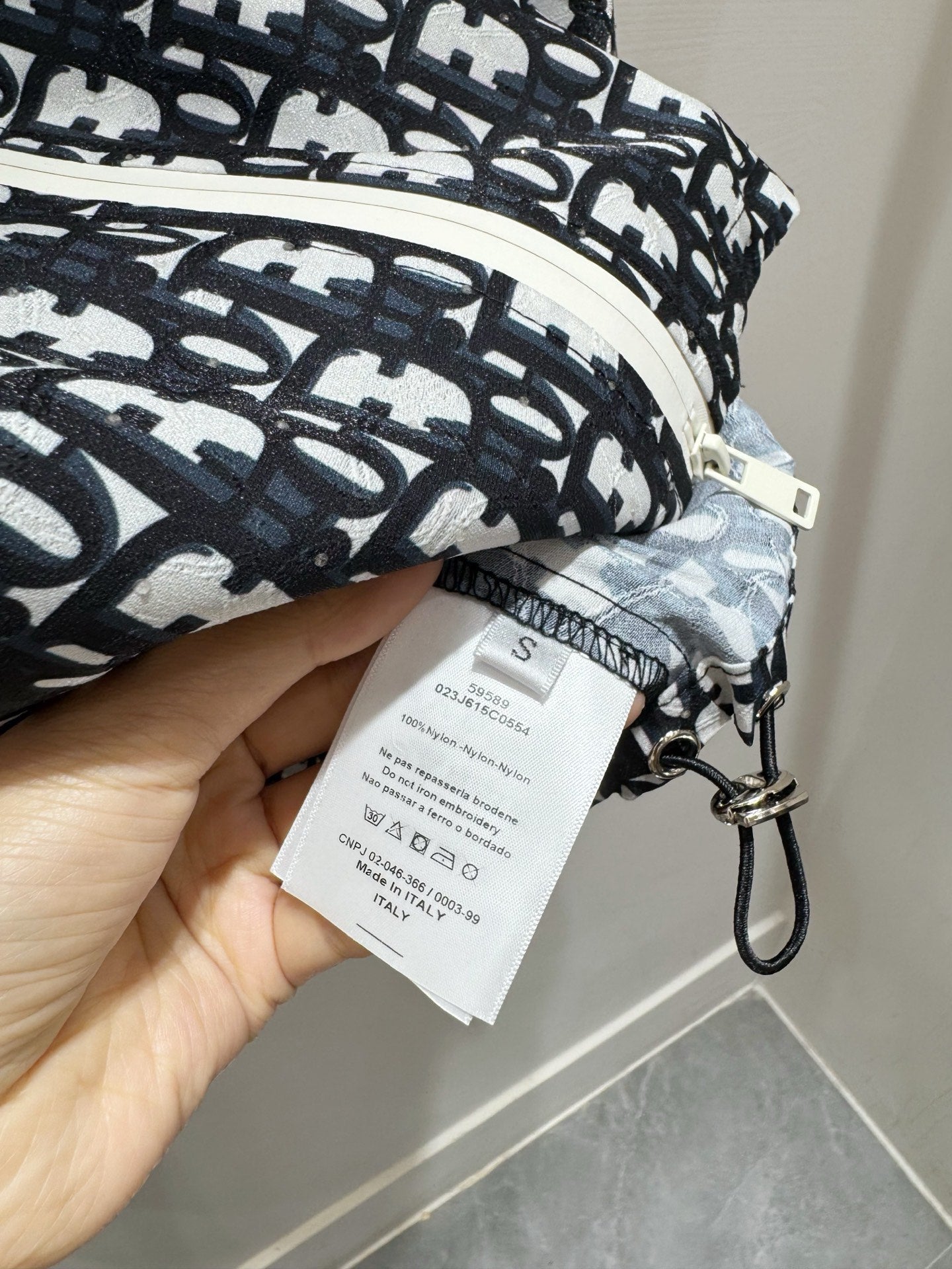 25 new jacquard classic monogram hooded combination