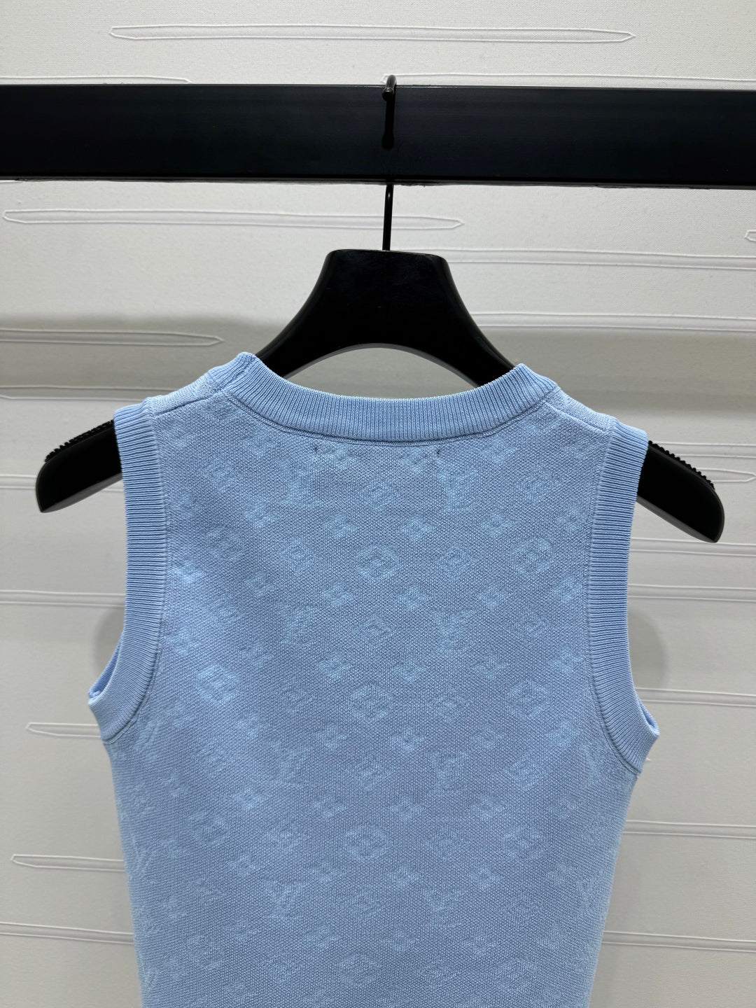 25 Spring and Summer Embroidered Letters Round Neck Knitted Vest