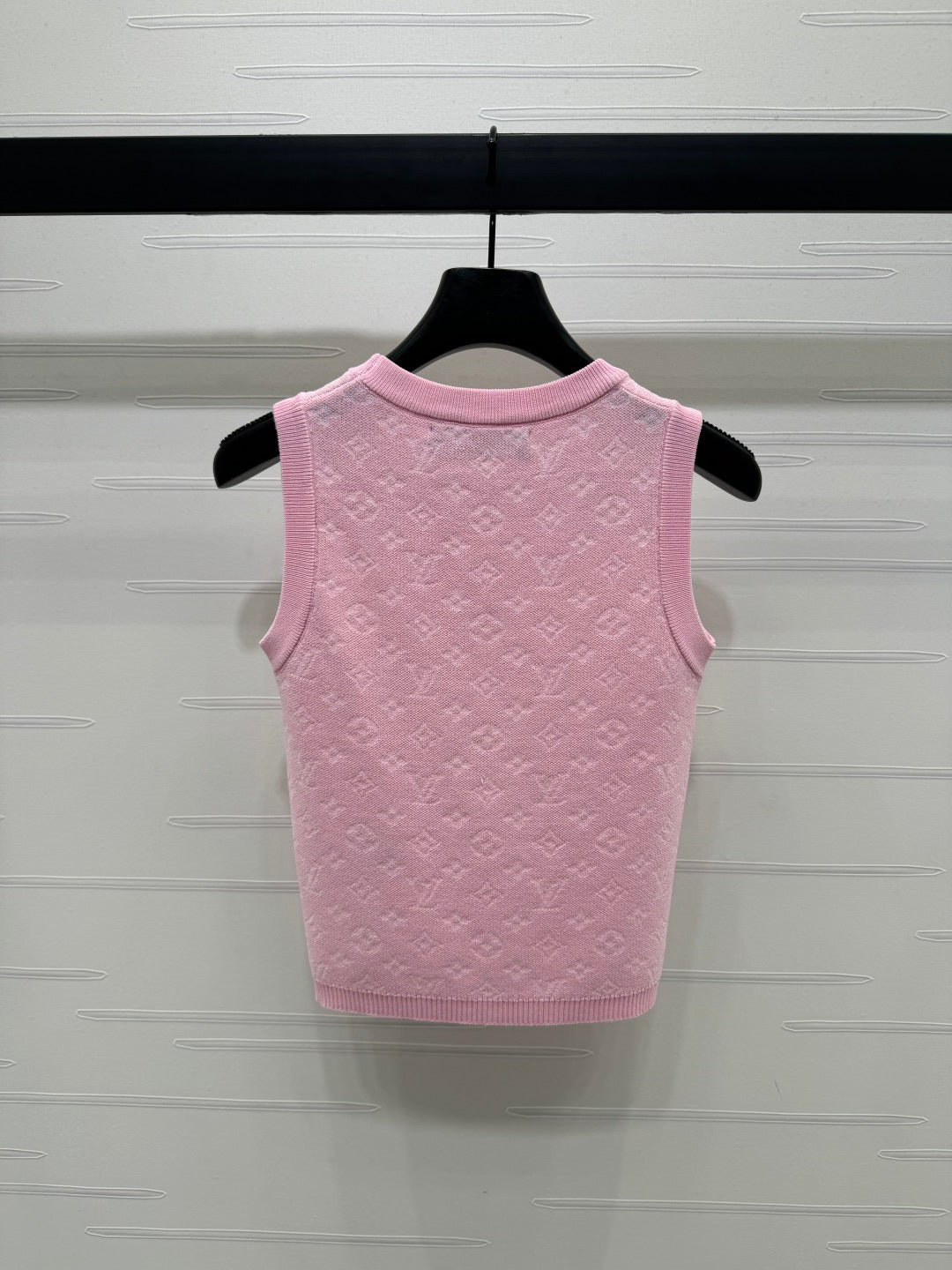 25 Spring and Summer Embroidered Letters Round Neck Knitted Vest