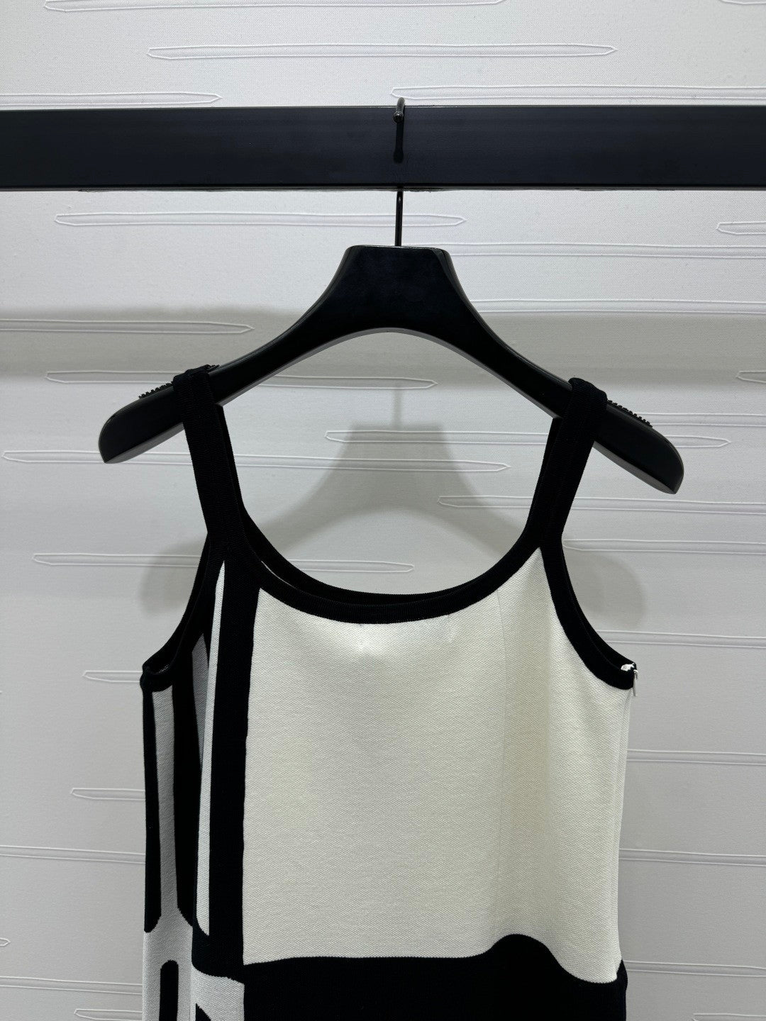 25 sling-back knit dress
