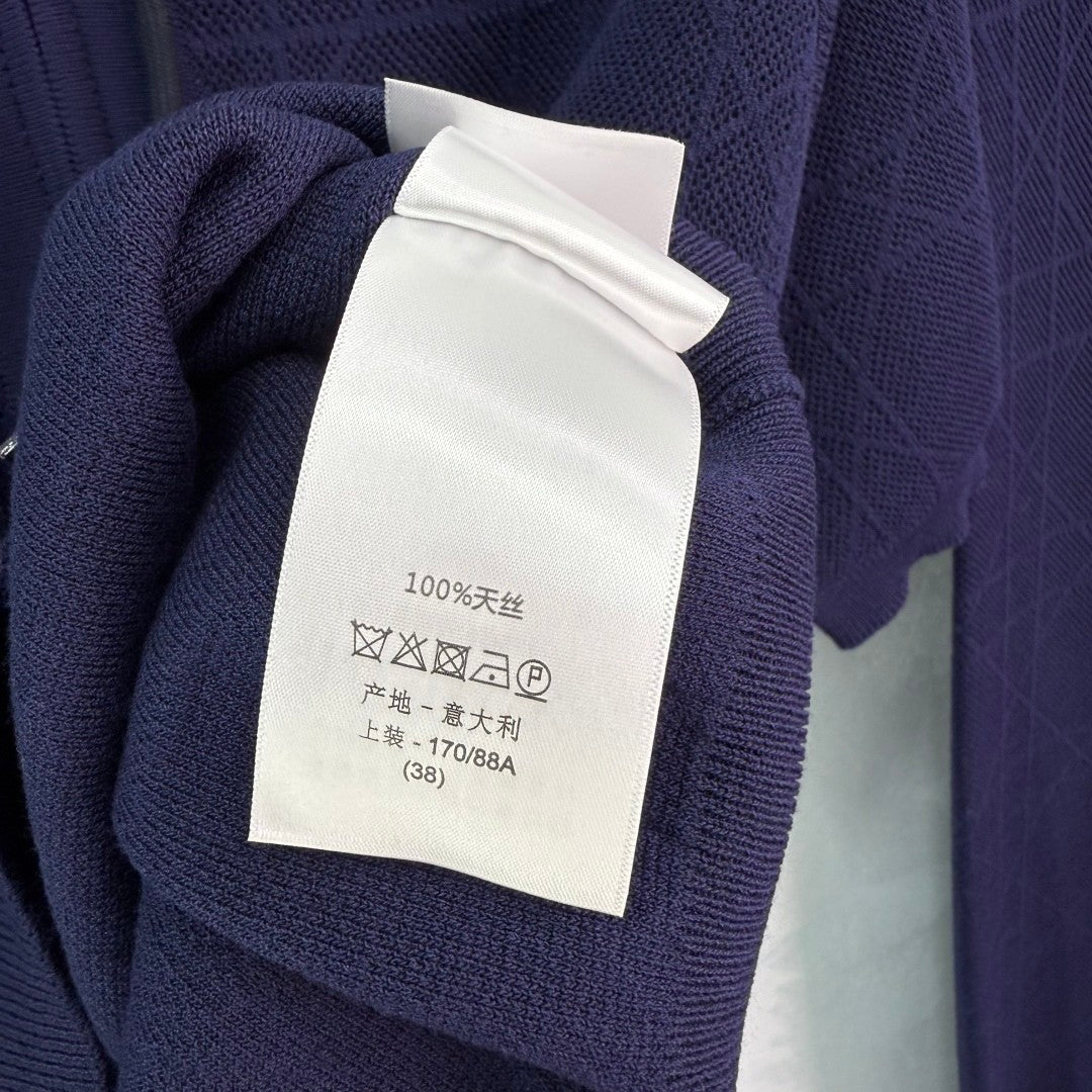 25 new bee embroidery suit
