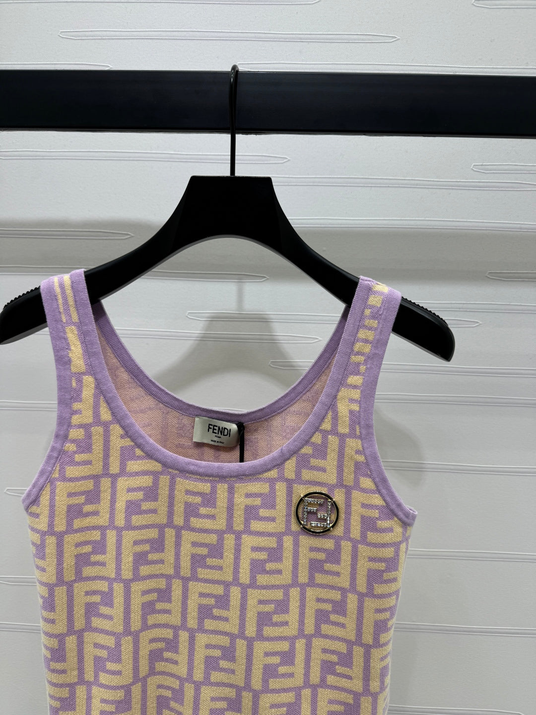 25 Spring and Summer Jacquard Letter Knitted Vest