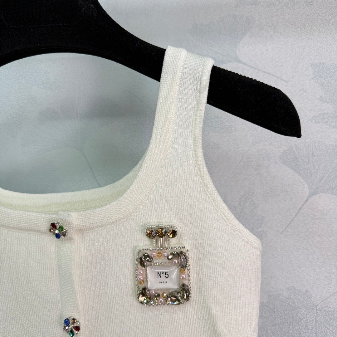 2025 spring and summer new white perfume bottle sticker diamond knitted camisole