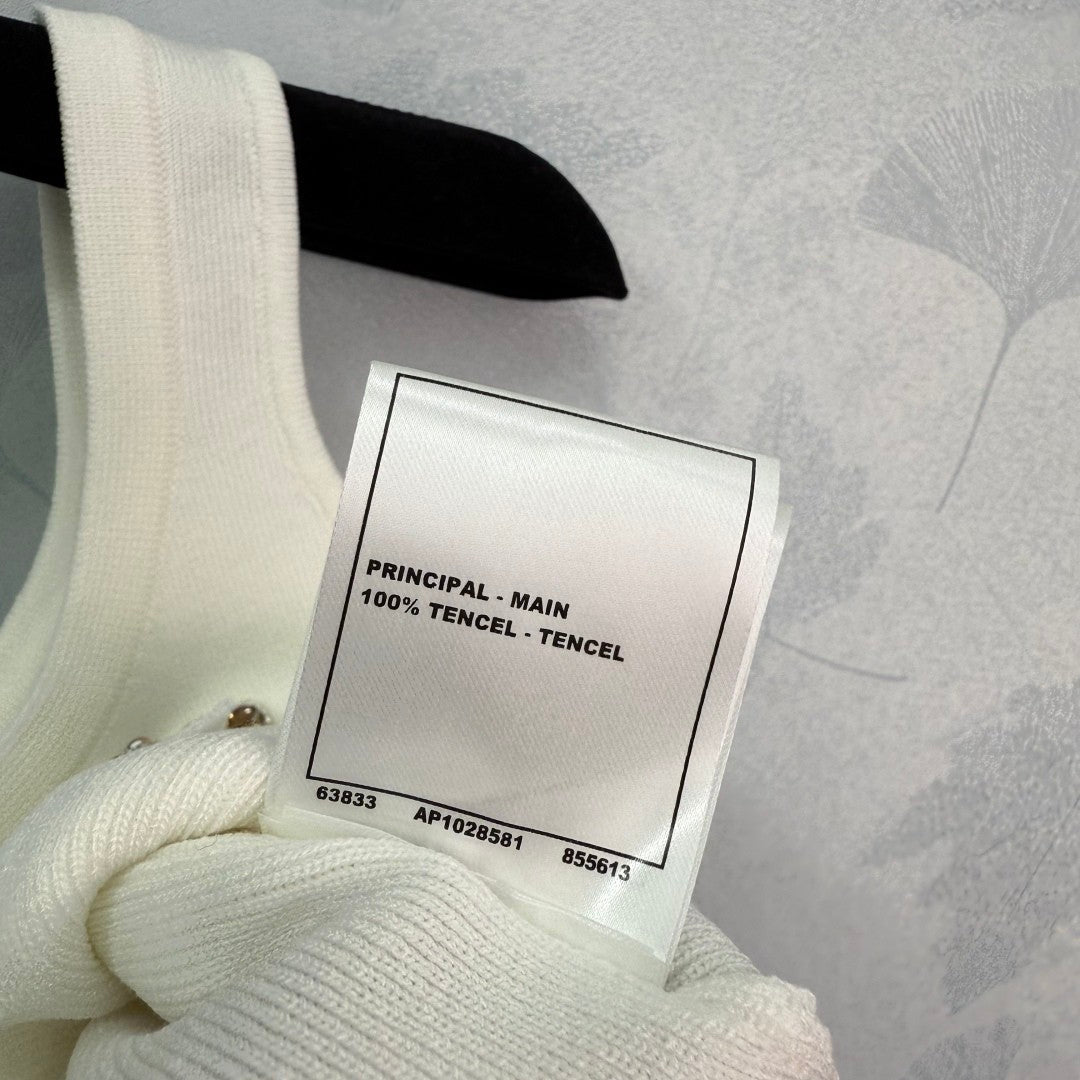2025 spring and summer new white perfume bottle sticker diamond knitted camisole