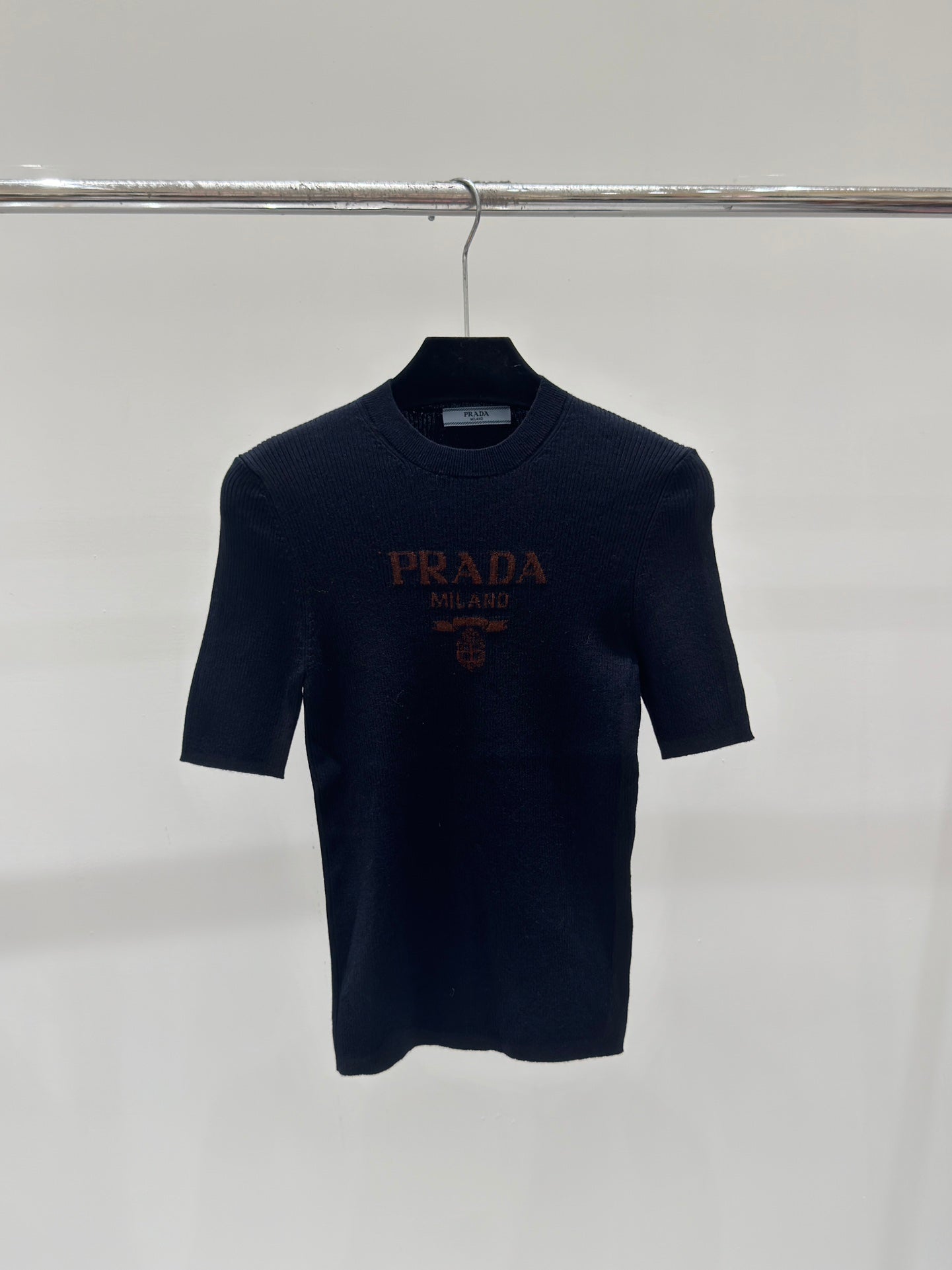 2025 Gold thread letter embroidery knitted short sleeved shirt