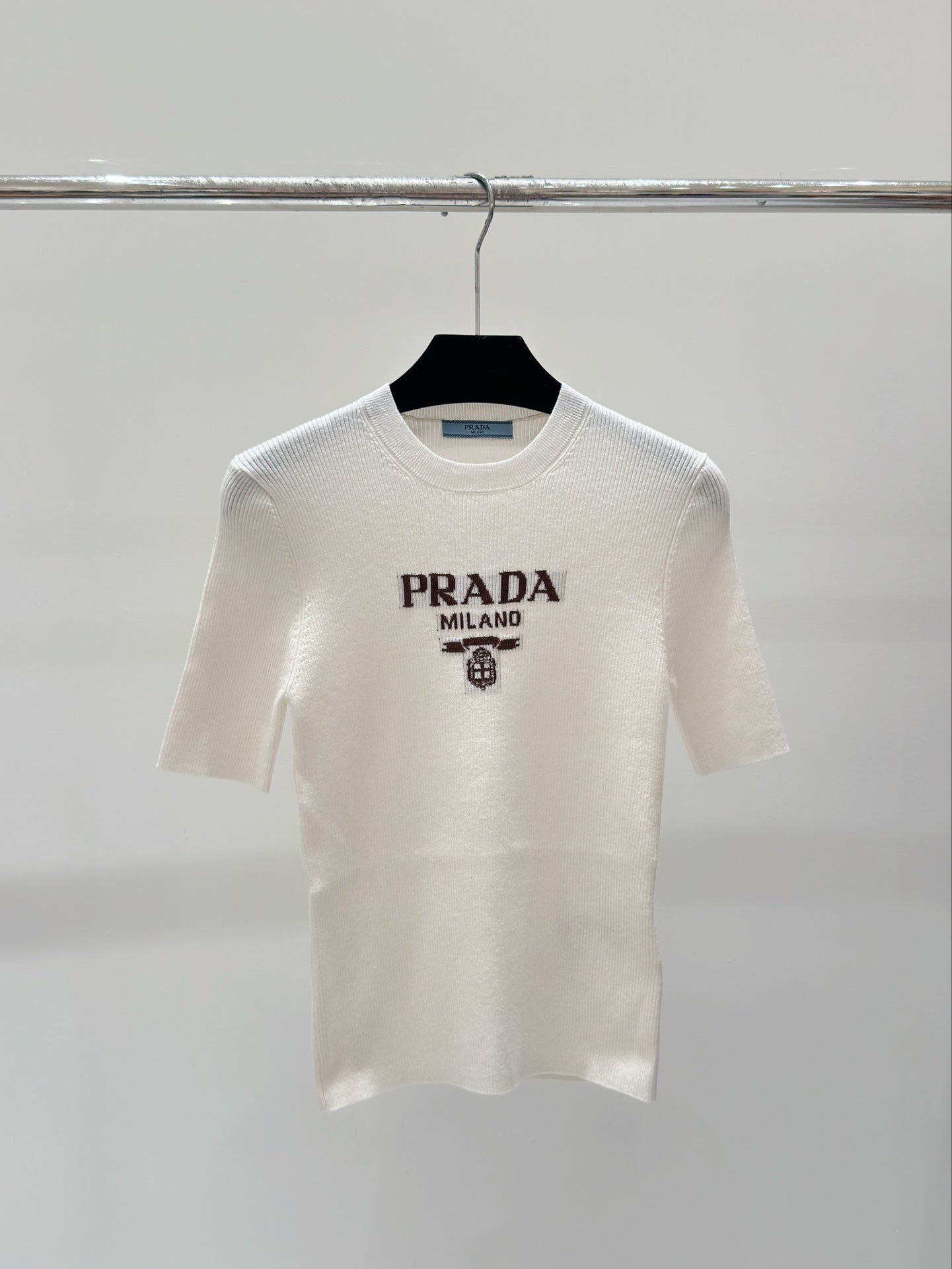 2025 Gold thread letter embroidery knitted short sleeved shirt