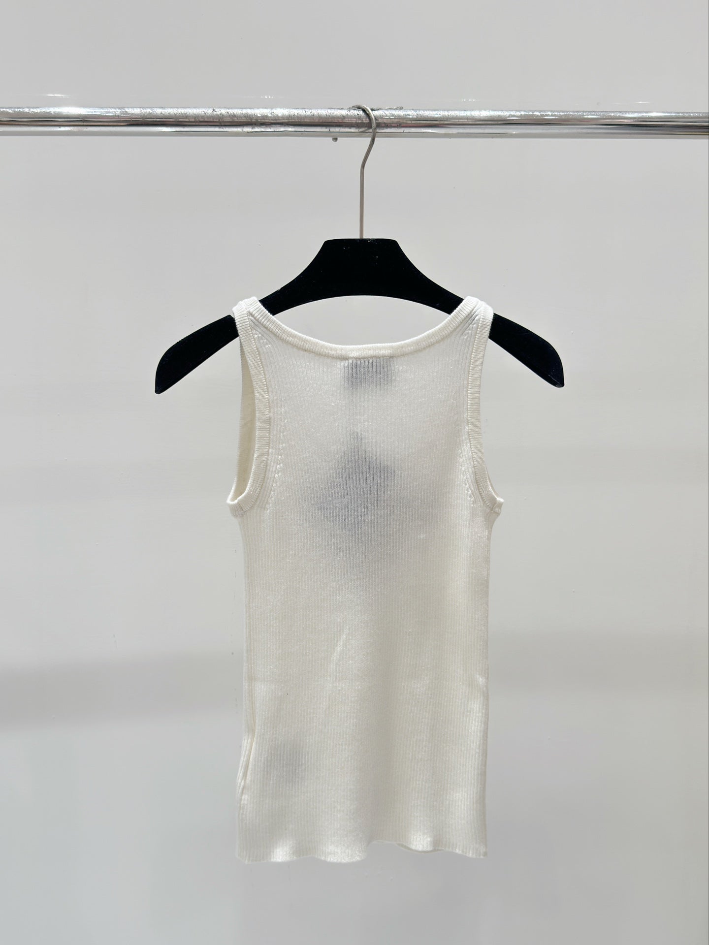 25Kanhua logo temperament small round neck contrasting color design suspender