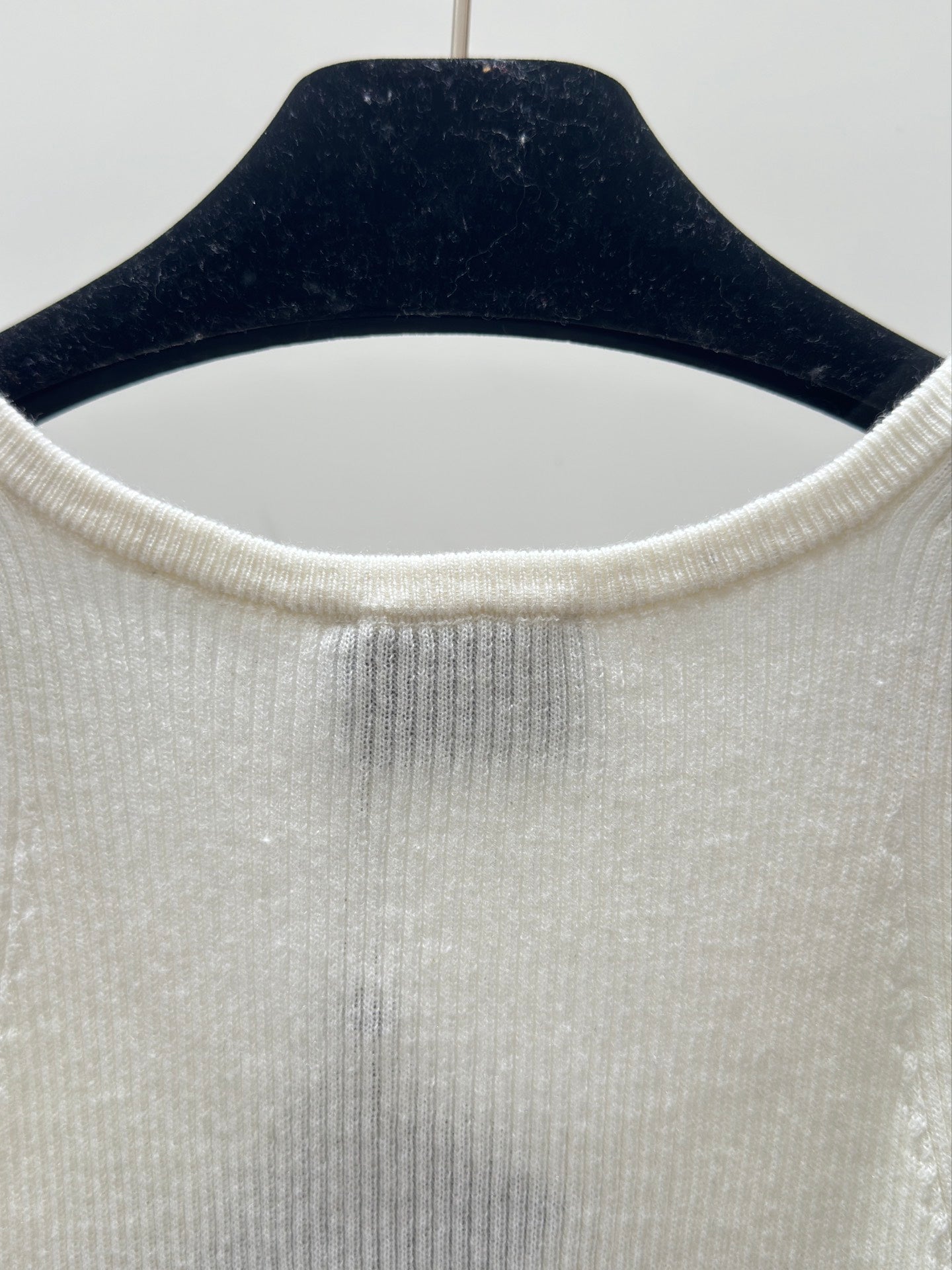 25Kanhua logo temperament small round neck contrasting color design suspender